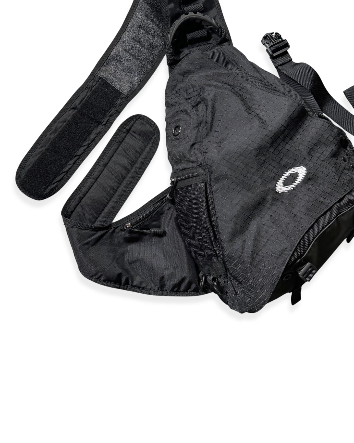 Early 2000's Oakley Jet Black Sandbag Sling