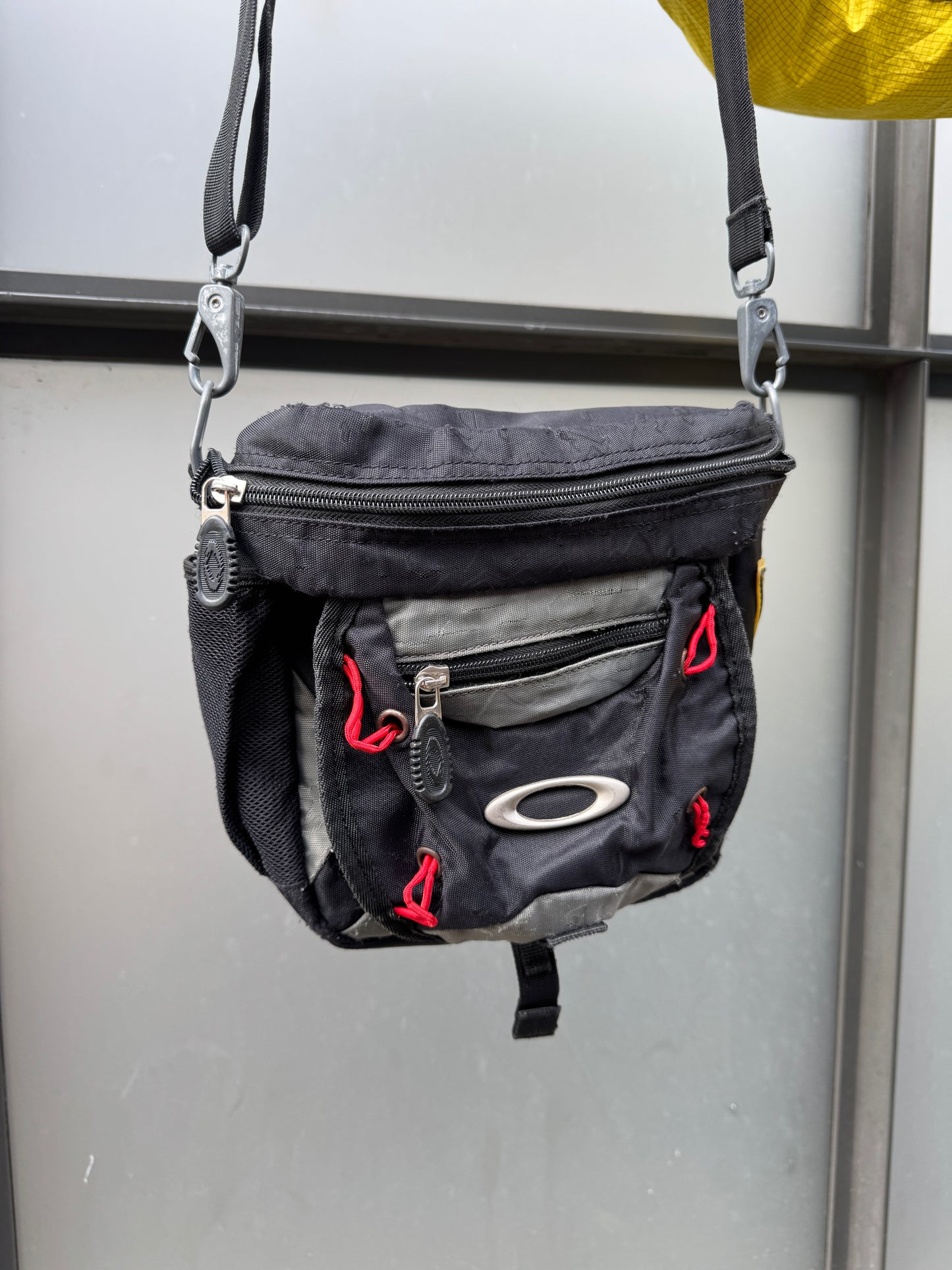 Early 2000’s Oakley Software Cross Body Side Bag