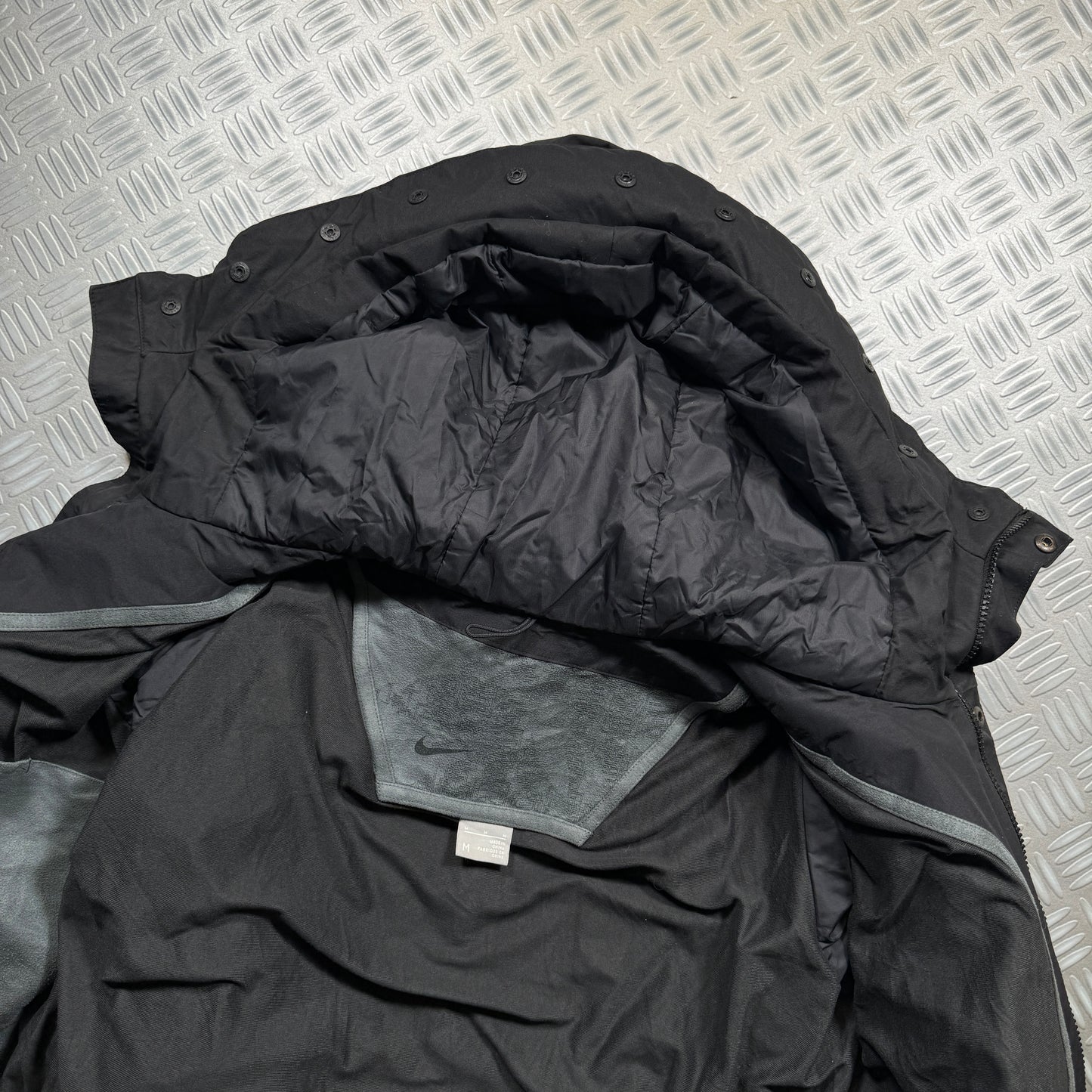 Early 2000’s Nike Jet Black Gore-Tex Airvantage Inflatable Jacket