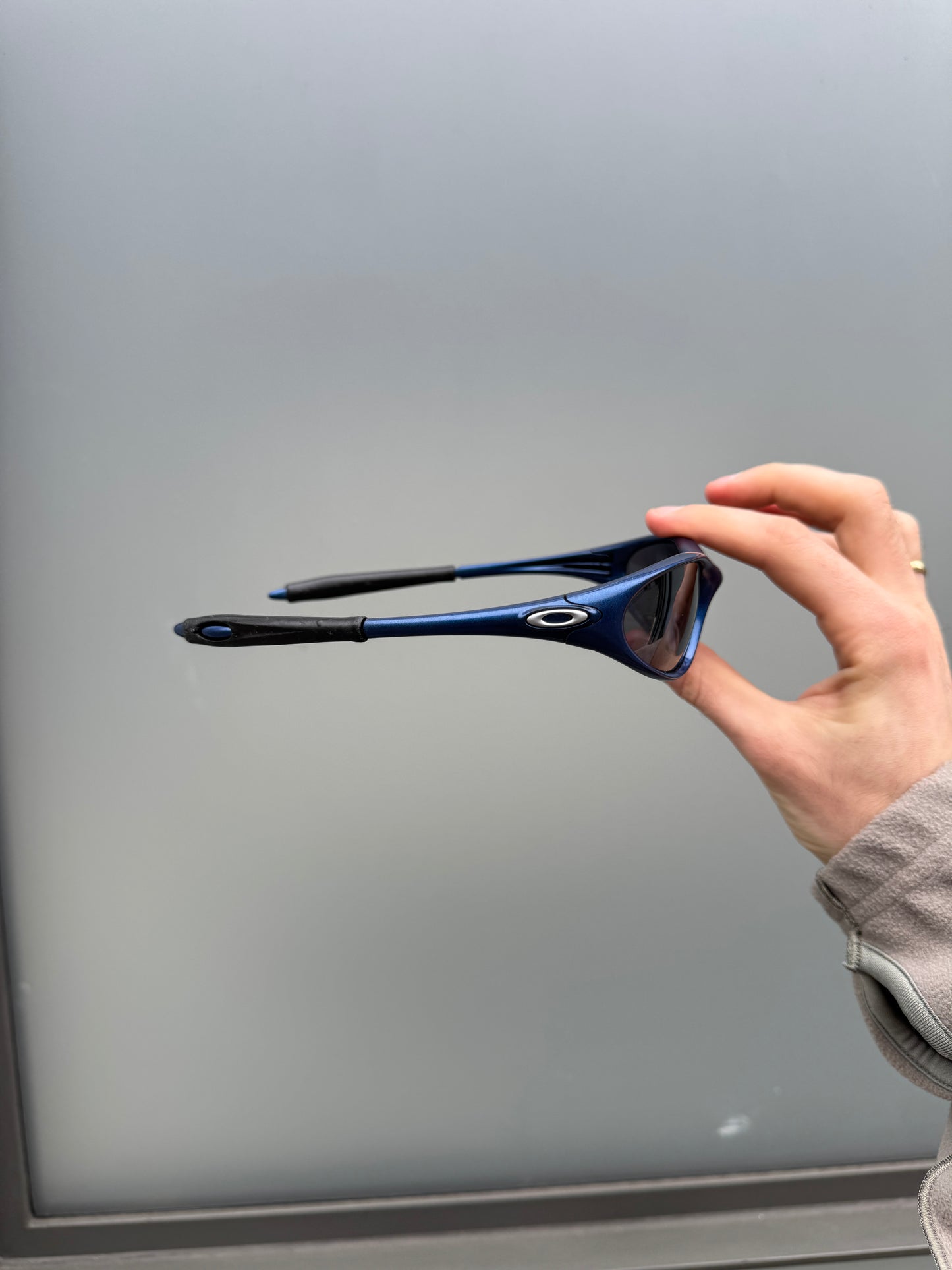 1990’s Oakley Minute Midnight Navy Sunglasses