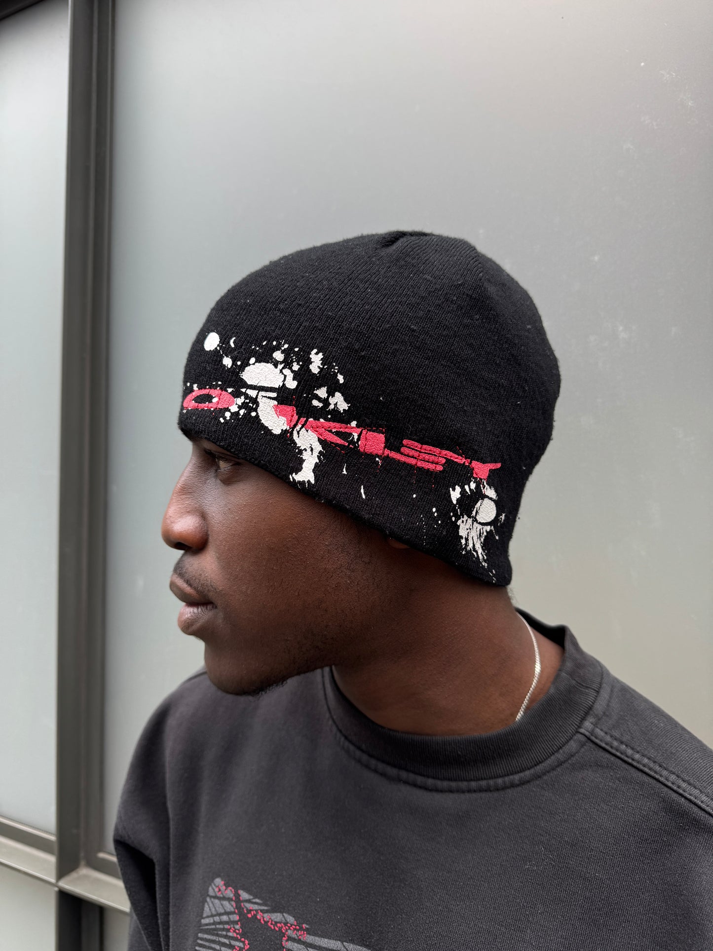 Early 2000’s Oakley Spellout Splatter Beanie