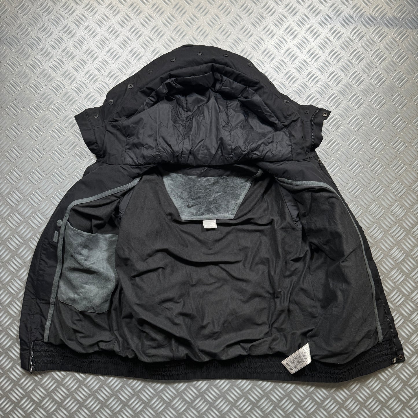 Early 2000’s Nike Jet Black Gore-Tex Airvantage Inflatable Jacket