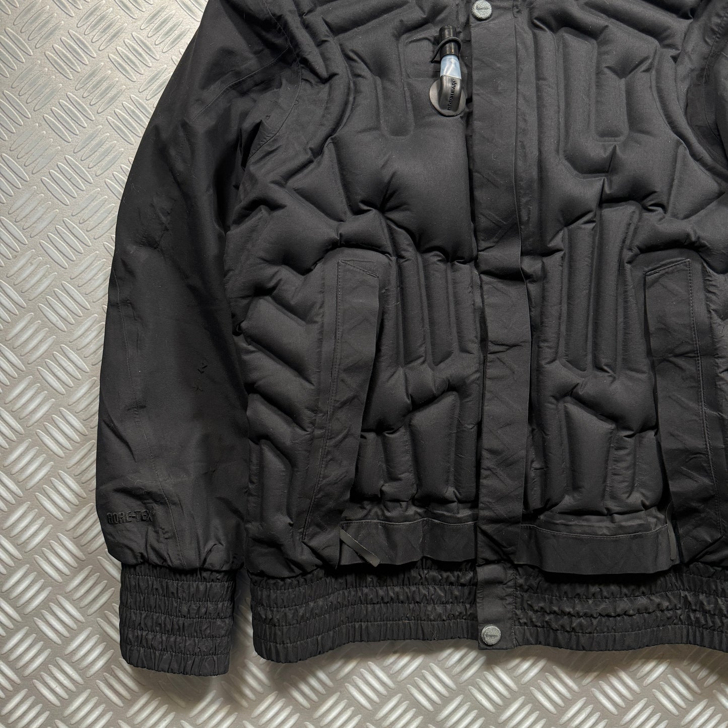 Early 2000’s Nike Jet Black Gore-Tex Airvantage Inflatable Jacket
