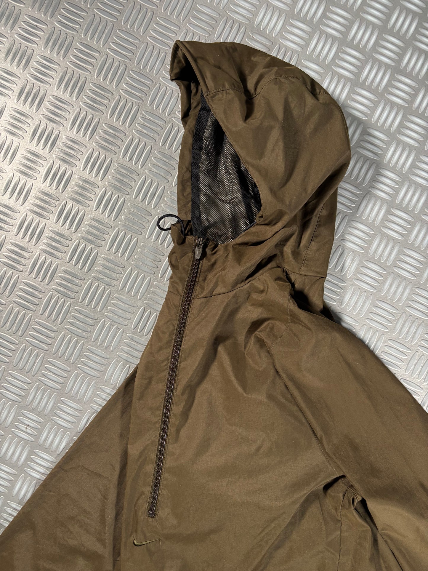 Early 2000’s Nike Expandable Hem Hooded Anorak