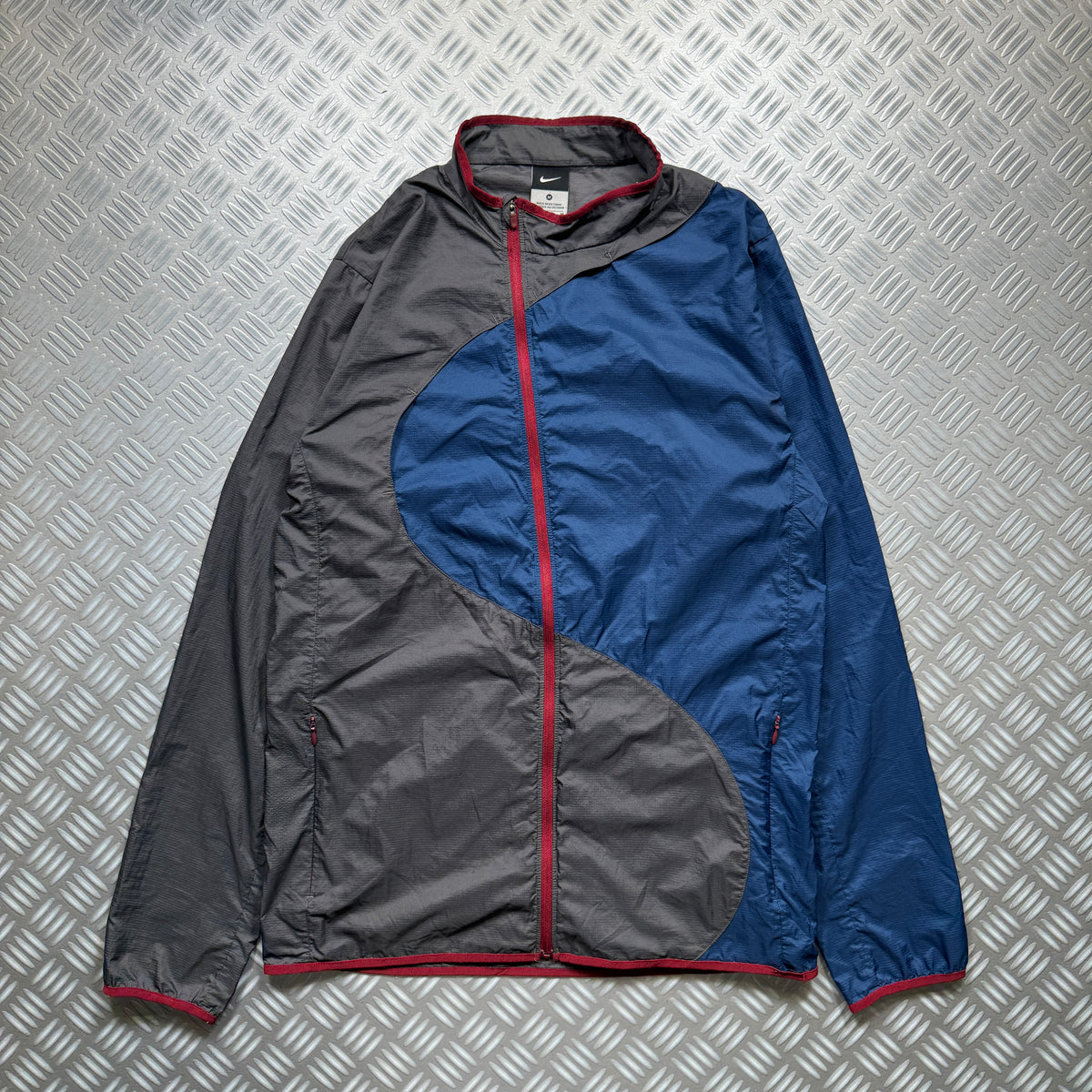 Nike x undercover gyakusou hooded jacket hotsell