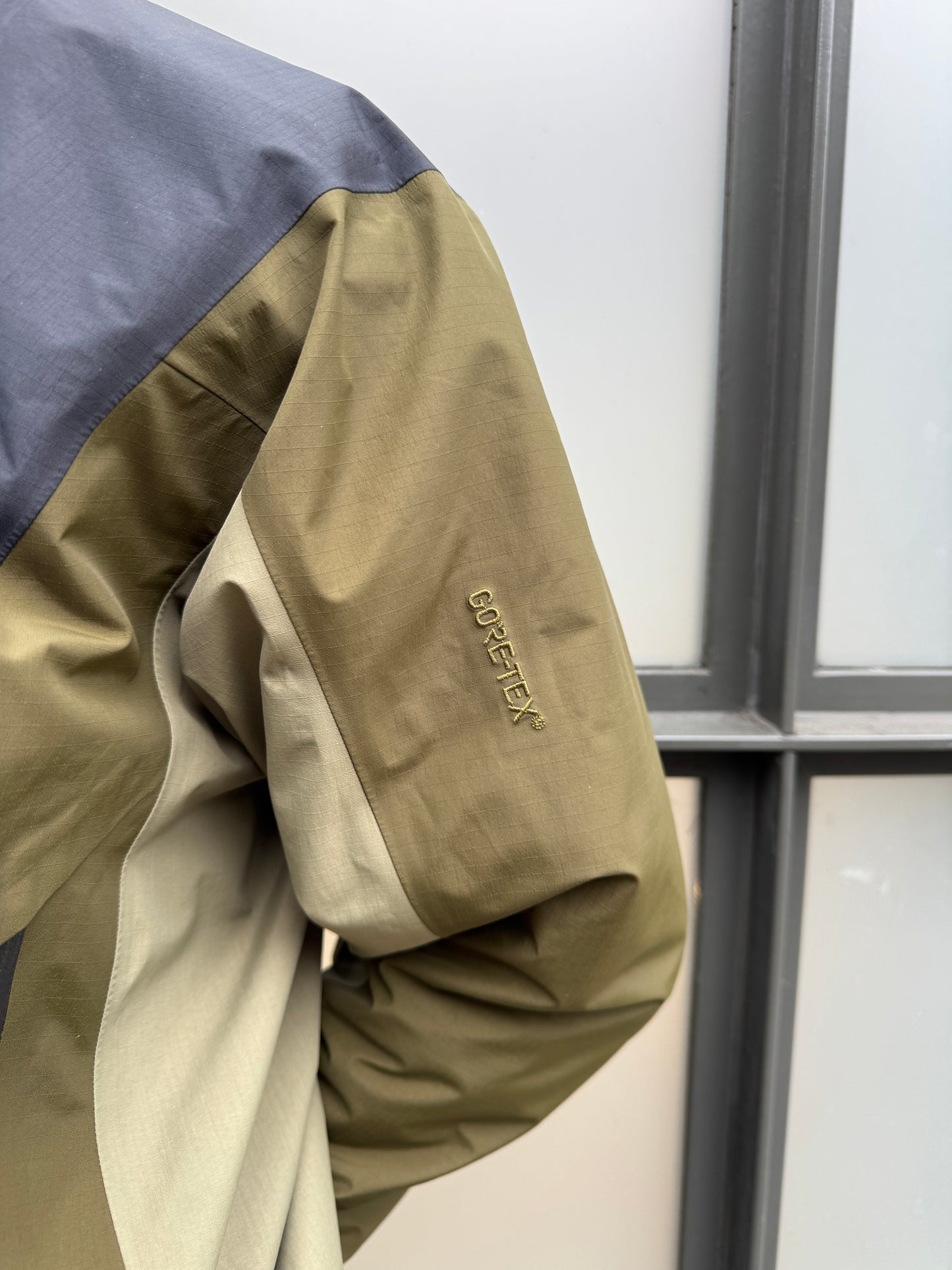 Arc’teryx x Oshmann 20th Anni Beta SL Gore-Tex Shell Jacket