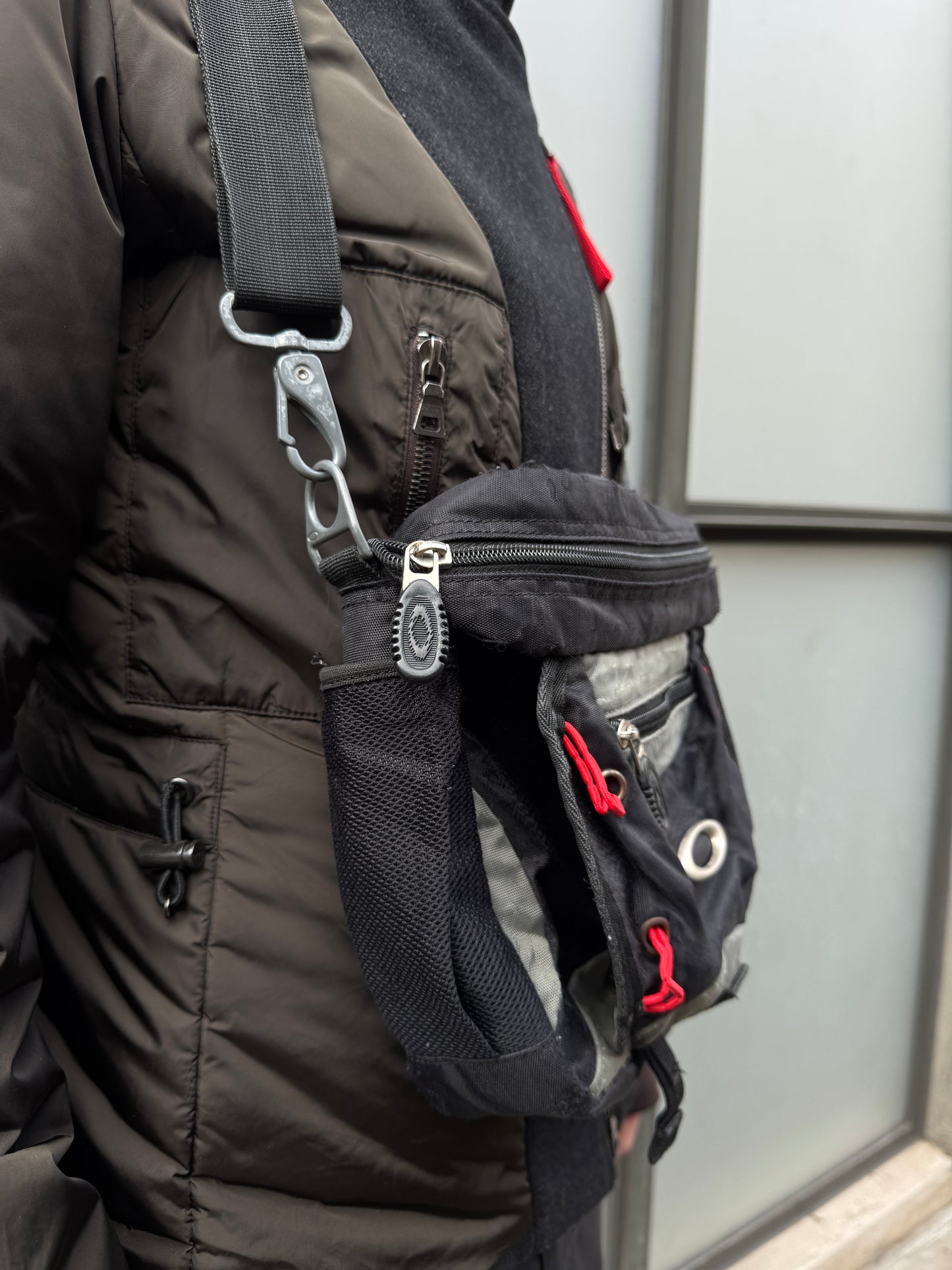 Early 2000’s Oakley Software Cross Body Side Bag