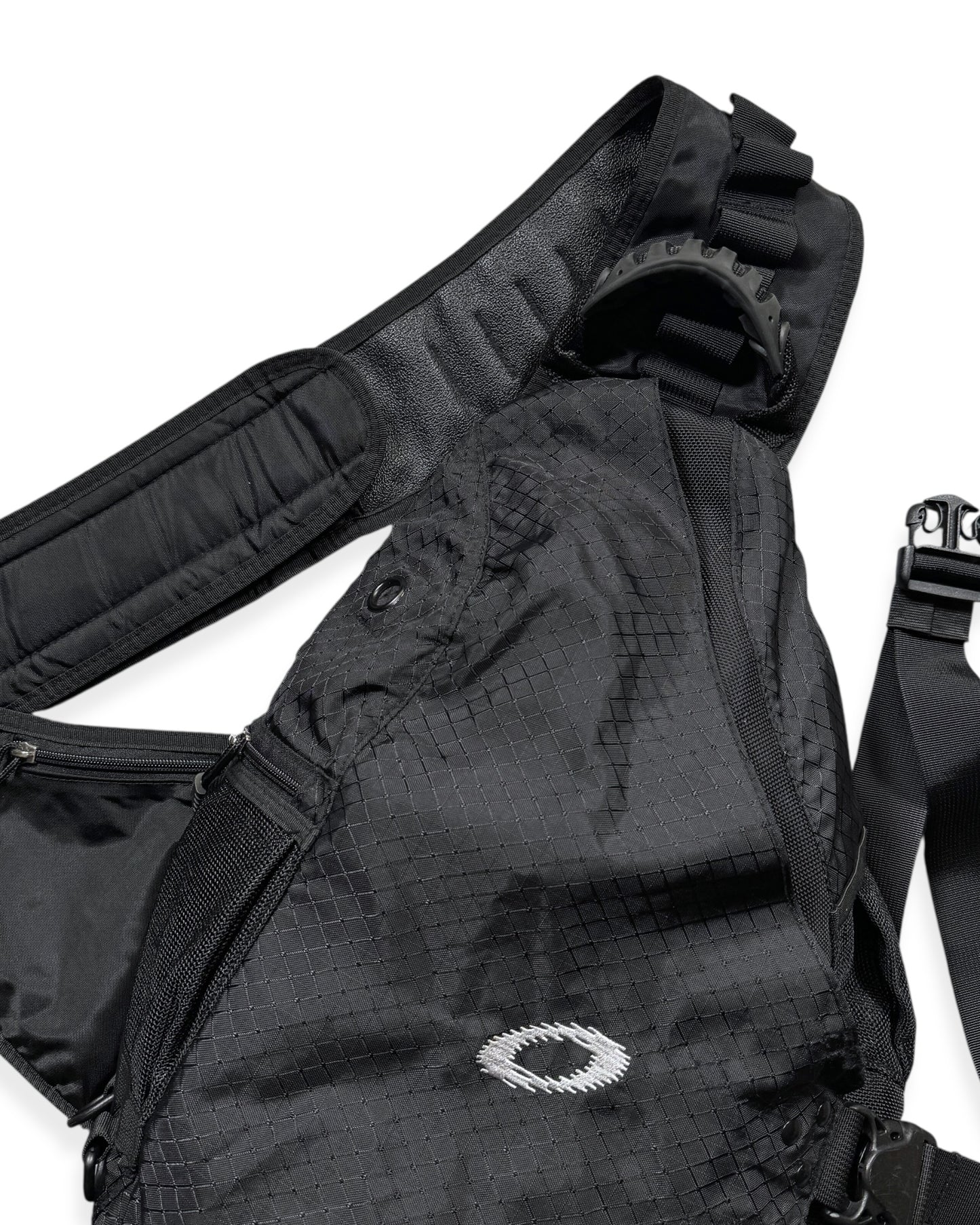 Early 2000's Oakley Jet Black Sandbag Sling