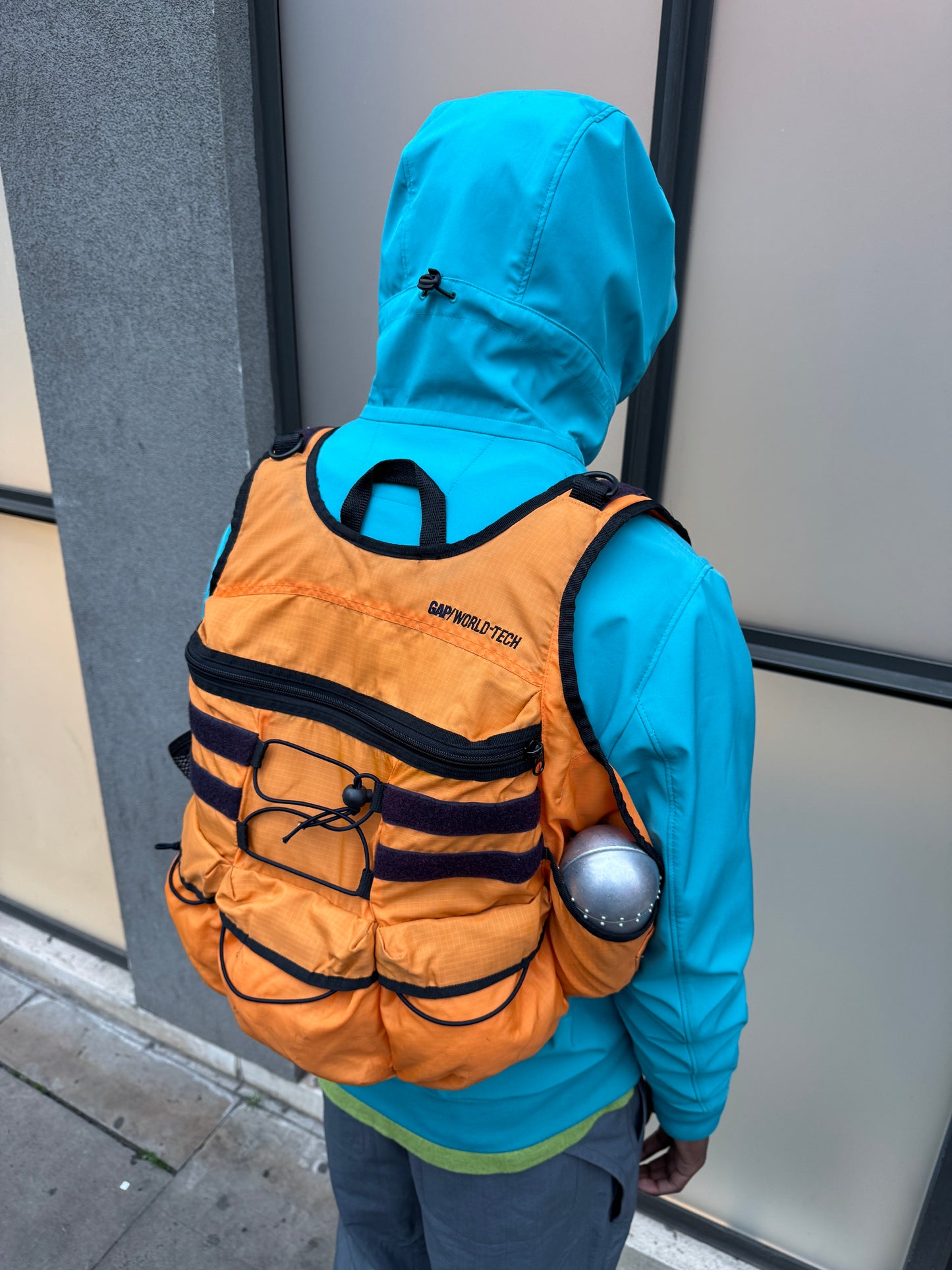Early 2000’s Gap World Tech Multi Pocket Back Pack