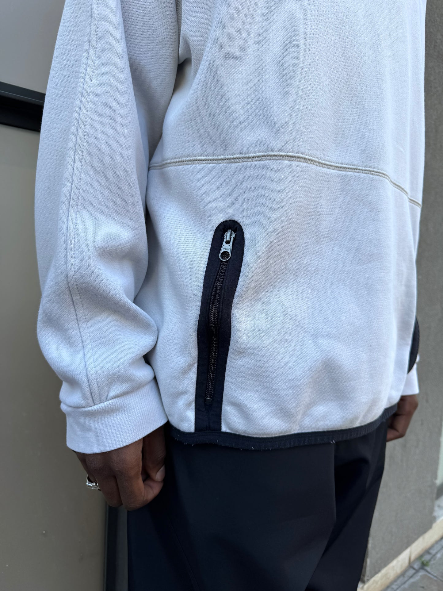 Early 2000’s Nike Spellout Stash Pocket Crewneck