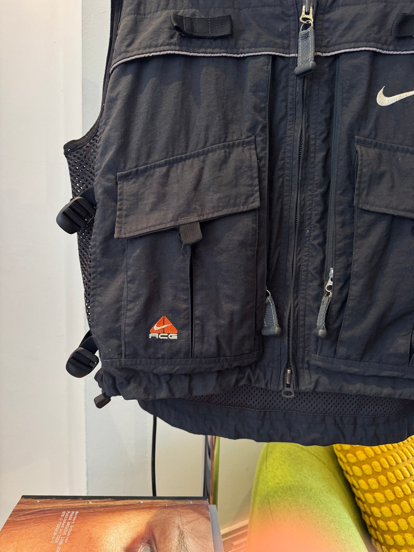 Nike ACG Multi Pocket Hydration Vest