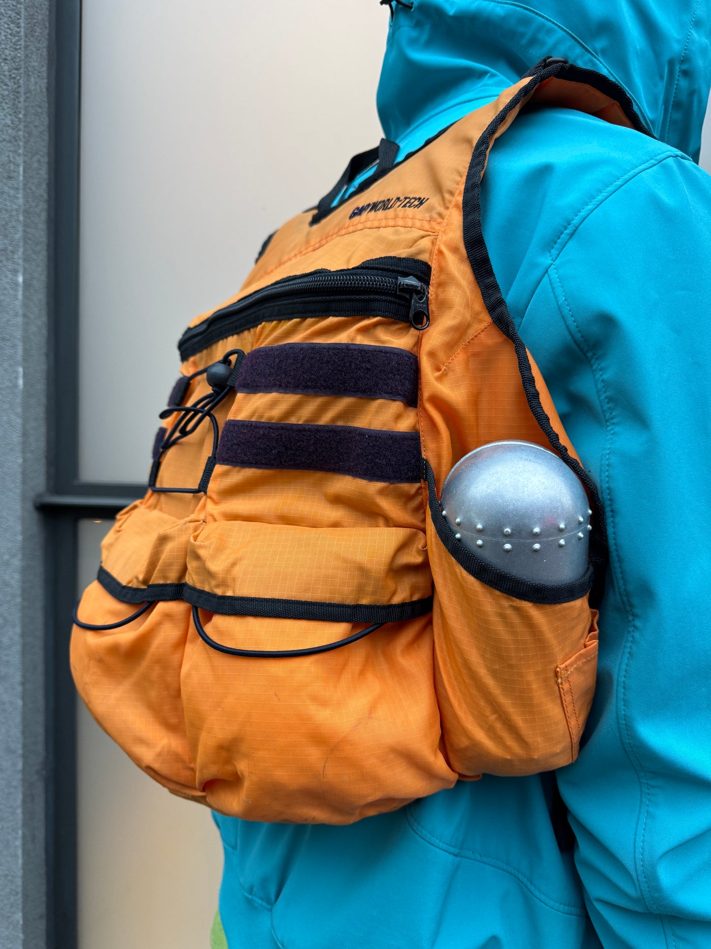 Early 2000’s Gap World Tech Multi Pocket Back Pack