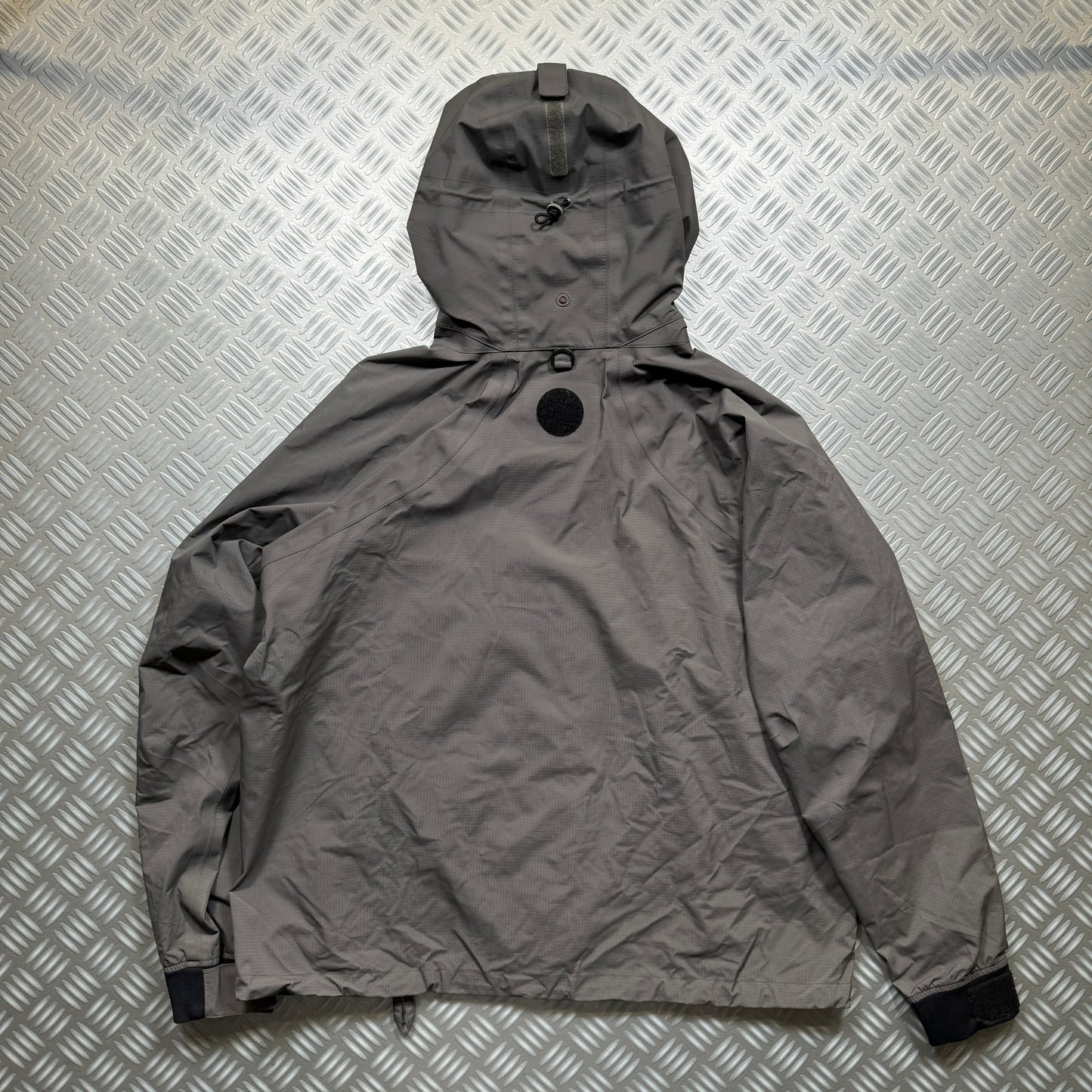 Early 2000’s Montbell Grey Magnetic Pocket Shell Jacket - Medium / Large