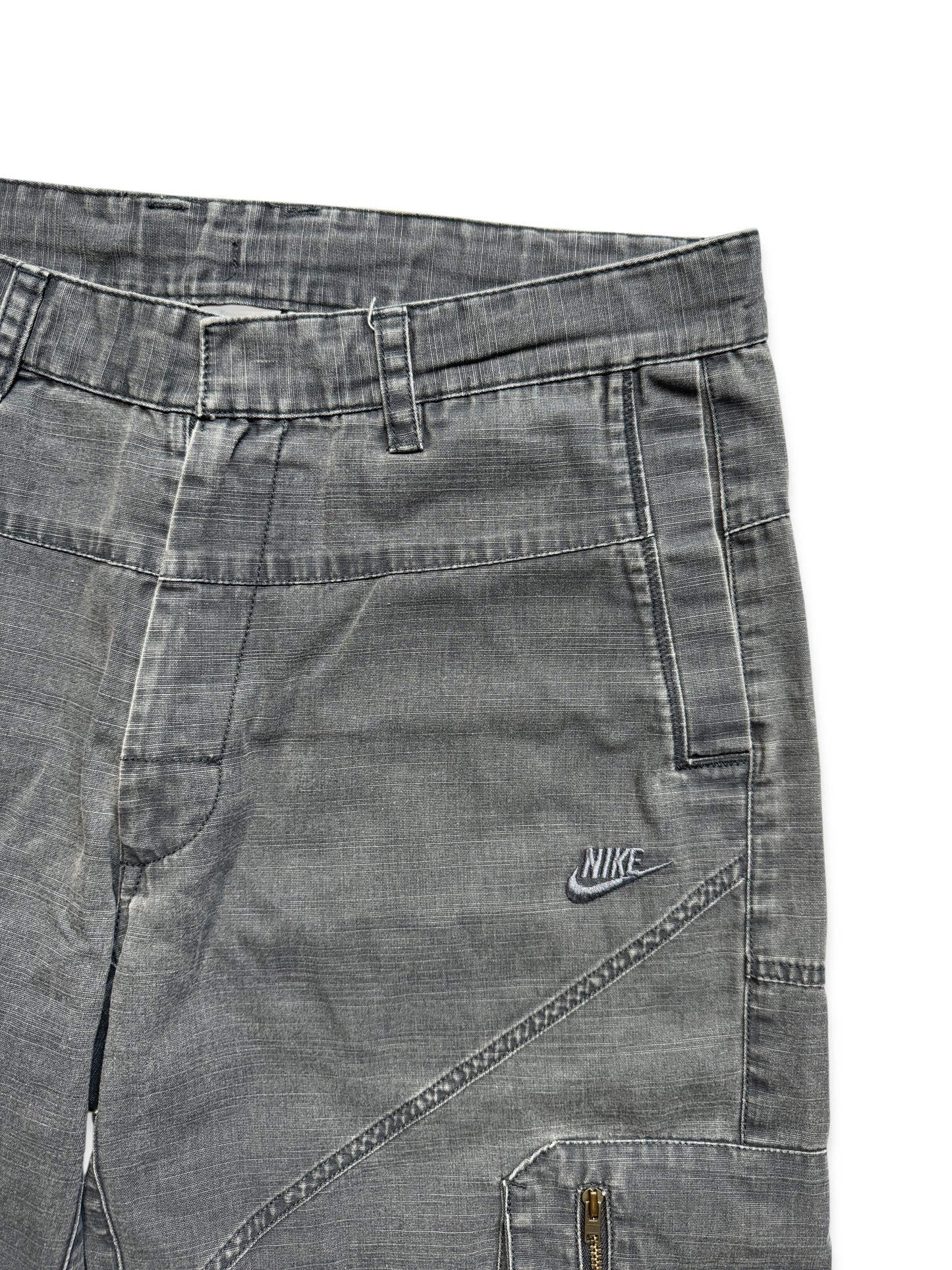 Early 2000’s Nike Washed Grey Cargo Shorts