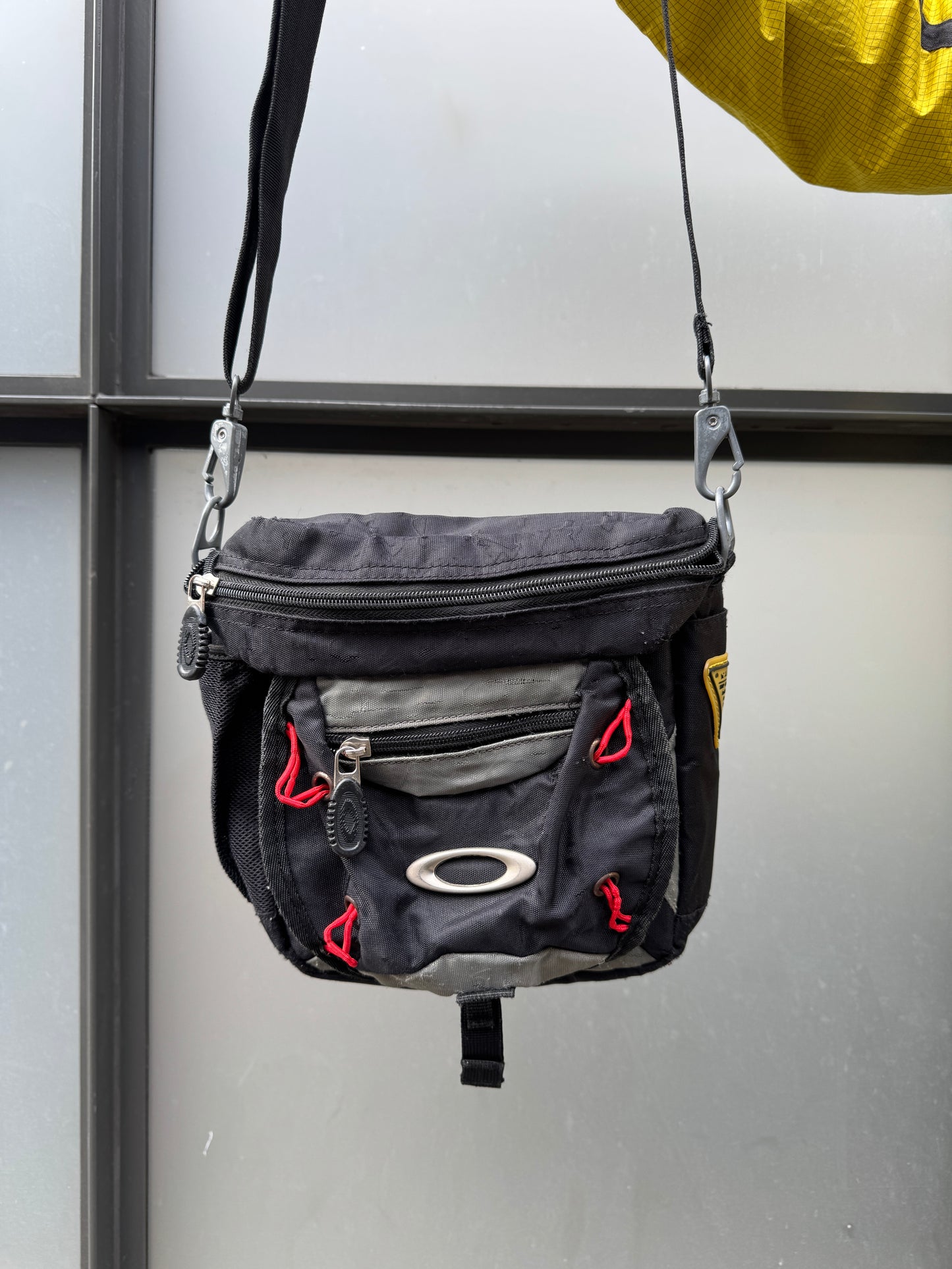 Early 2000’s Oakley Software Cross Body Side Bag