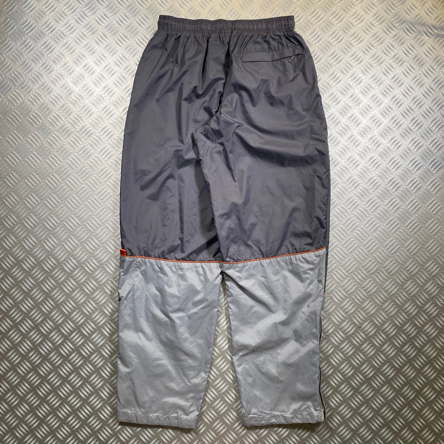 Early 2000's Nike Nylon Track Pants - Medium