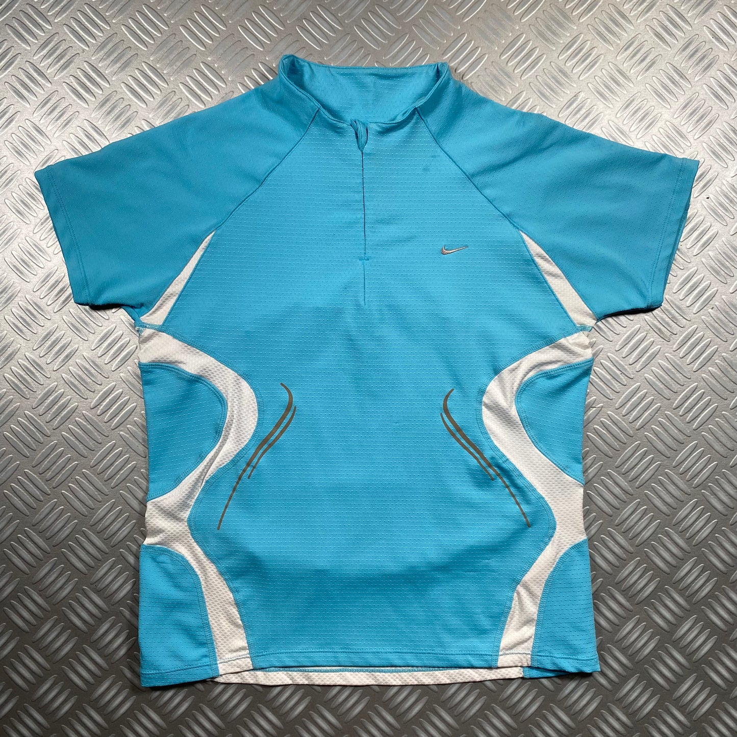 Early 2000's Nike Panelled Tee - Womens 4-6