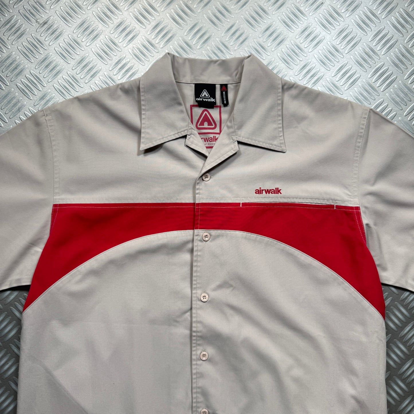 Early 2000's Airwalk Panelled Short Sleeve Shirt - Medium / Large