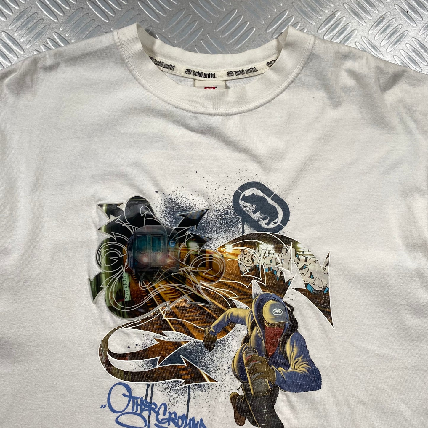 Ecko Unlimited Vintage Holographic Graphic Tee - Large