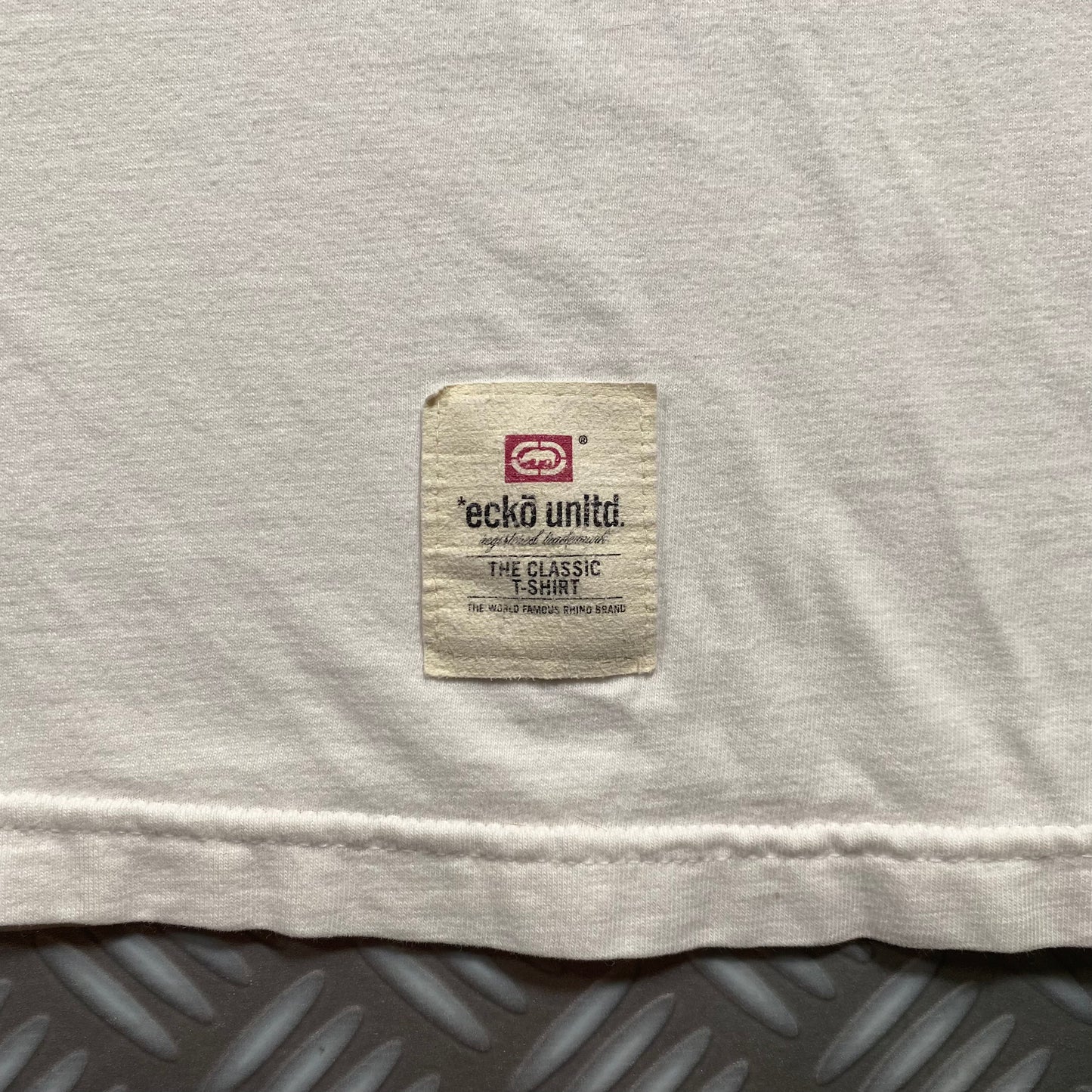 Ecko Unlimited Vintage Holographic Graphic Tee - Large