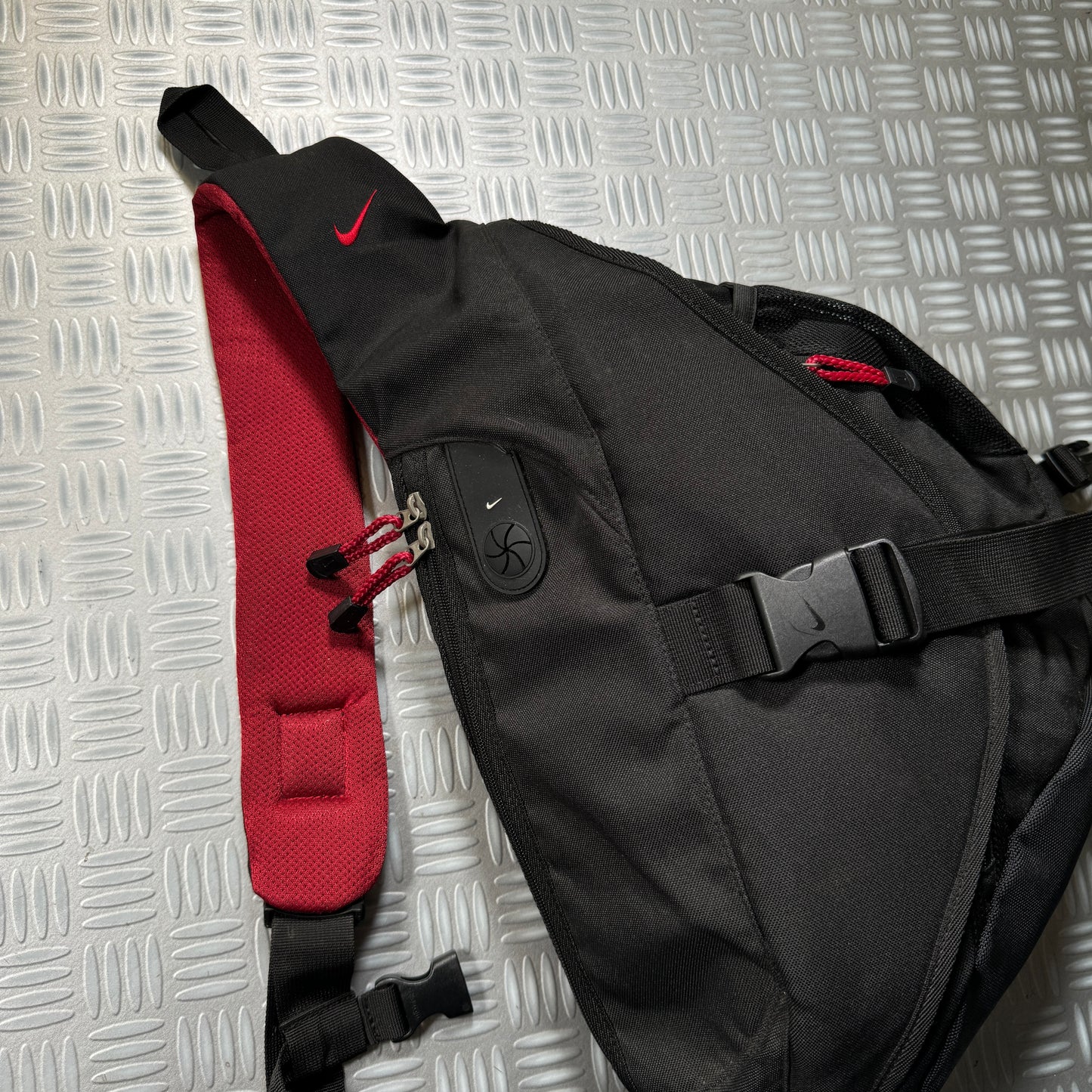 Early 2000's Nike Red/Black Tri-Harness Bag