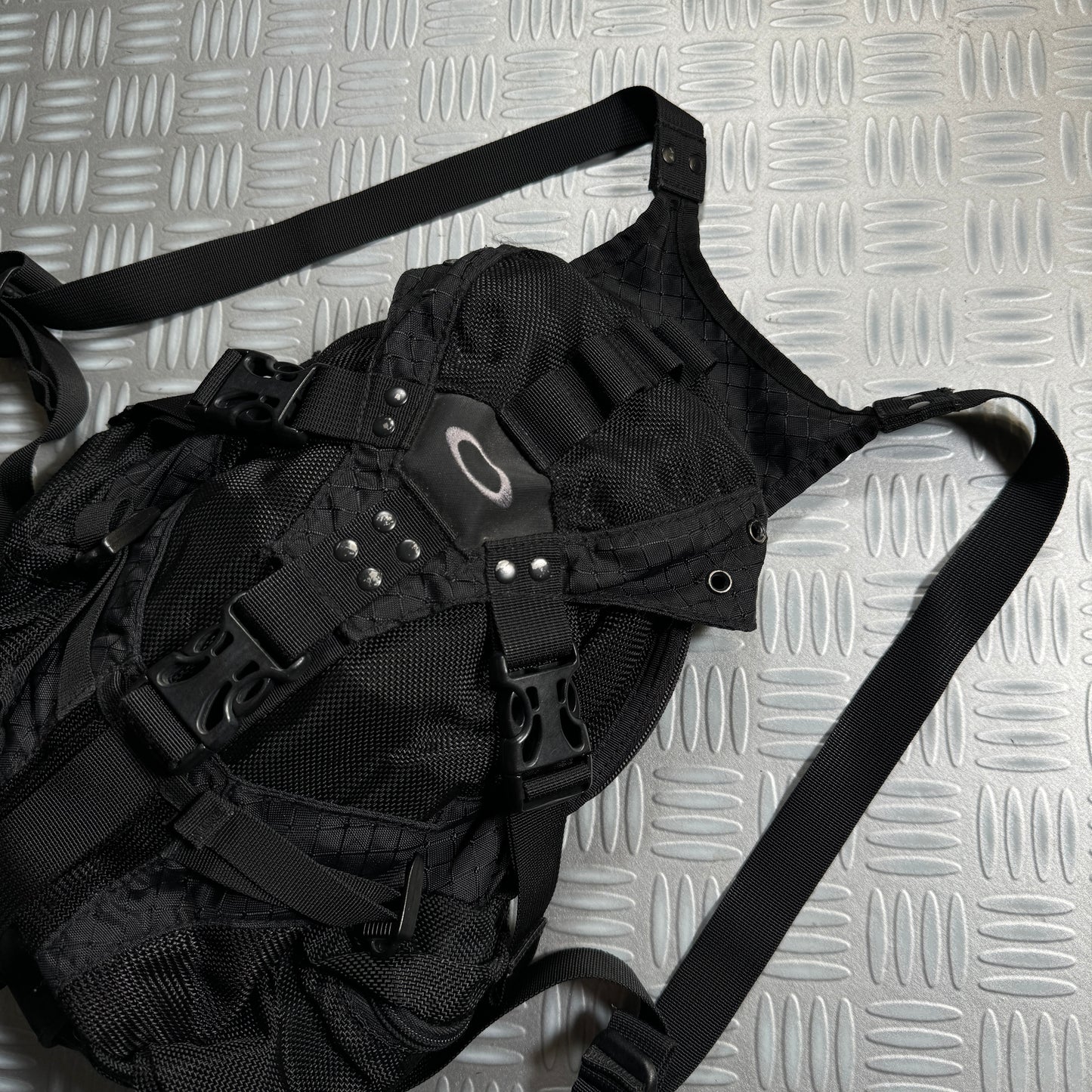 Oakley Icon 1.0 Black Mini Technical Back Pack