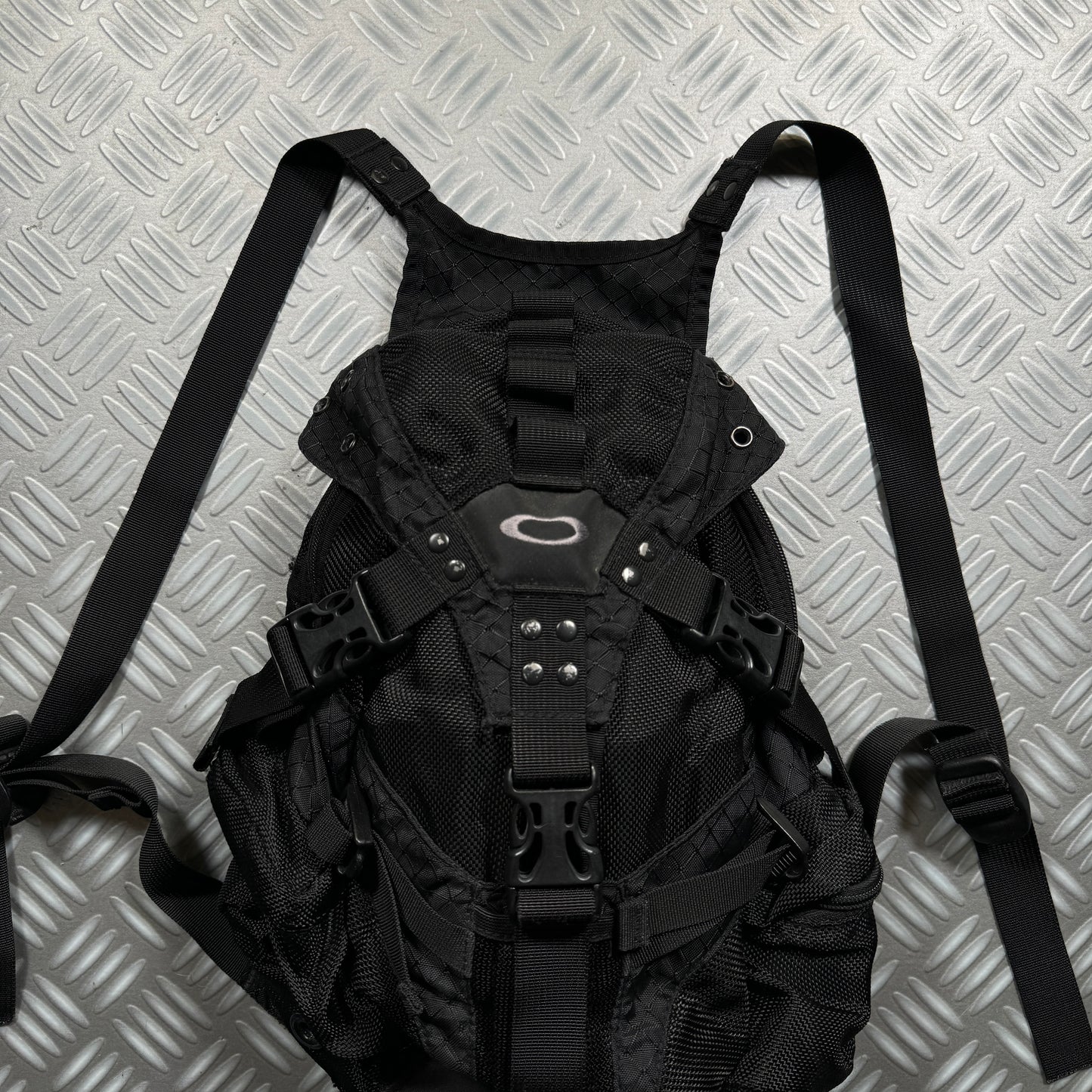 Oakley Icon 1.0 Black Mini Technical Back Pack