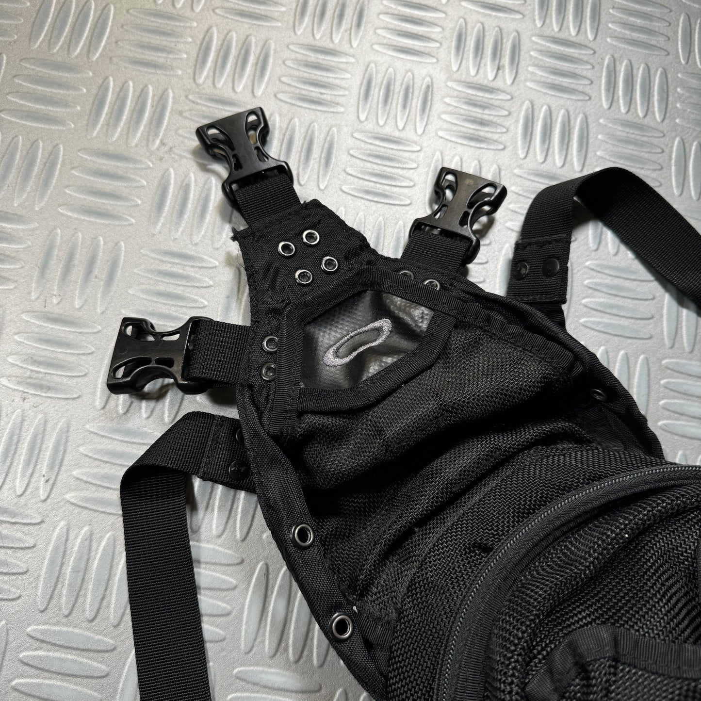 Oakley Icon 1.0 Black Mini Technical Back Pack