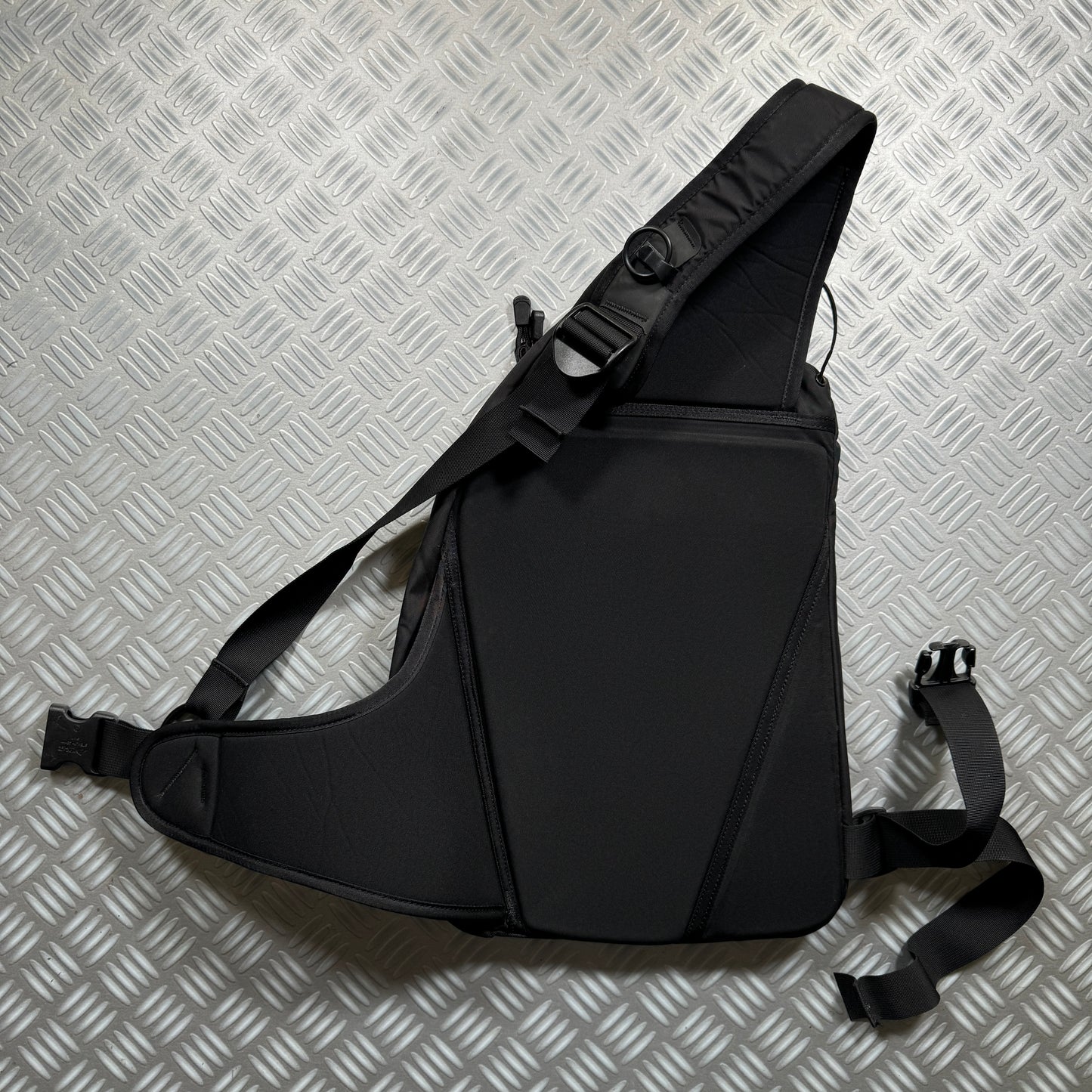 Arc'teryx Quiver Cross Body Sling Bag