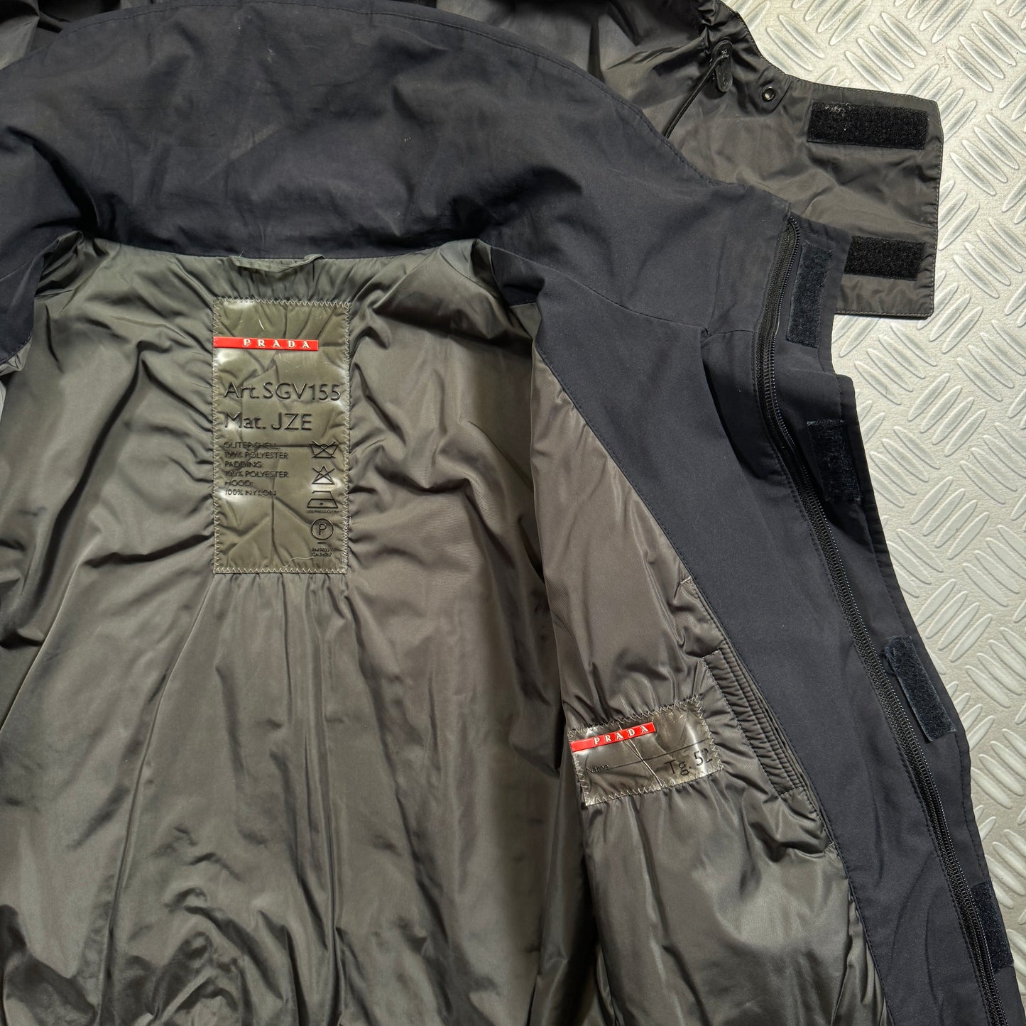 Early 2000's Prada Sport Nylon Hooded Jacket - Large / Extra Large