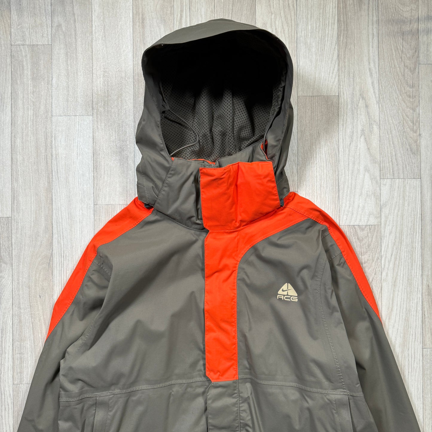 Early 2000's Nike ACG Asymmetric Panel Jacket - Medium / Large