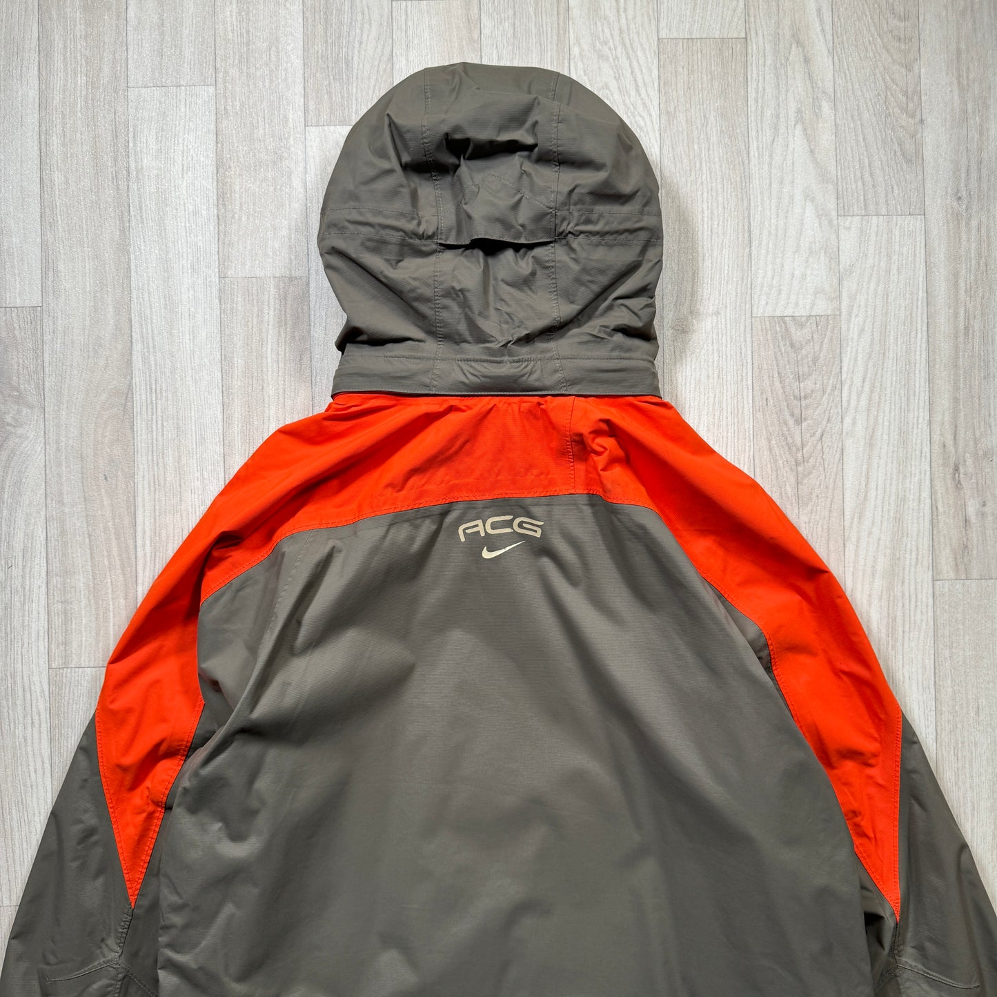 Early 2000's Nike ACG Asymmetric Panel Jacket - Medium / Large