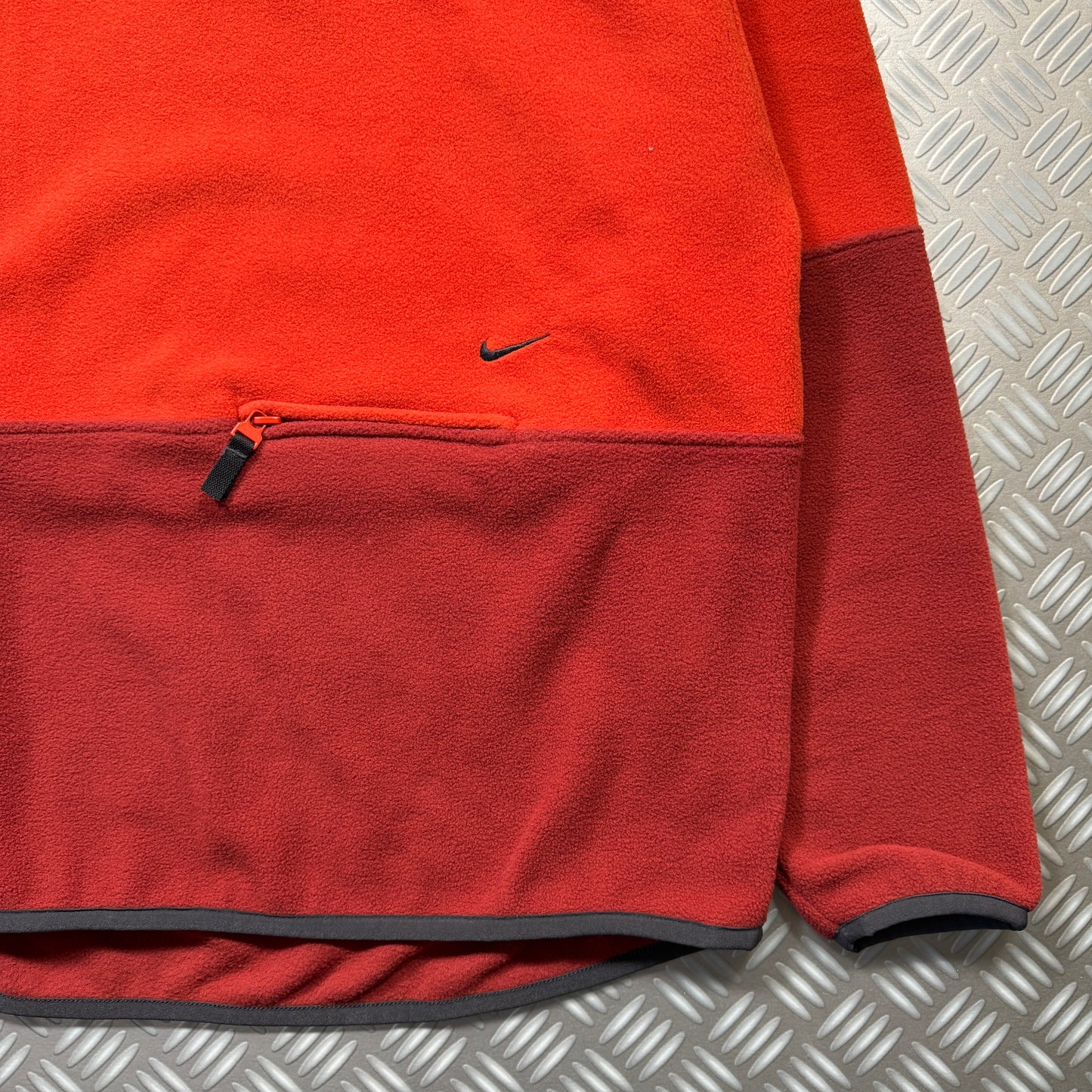 Nike Split Panel Contrast Red Fleece Sweatshirt - Medium / Large