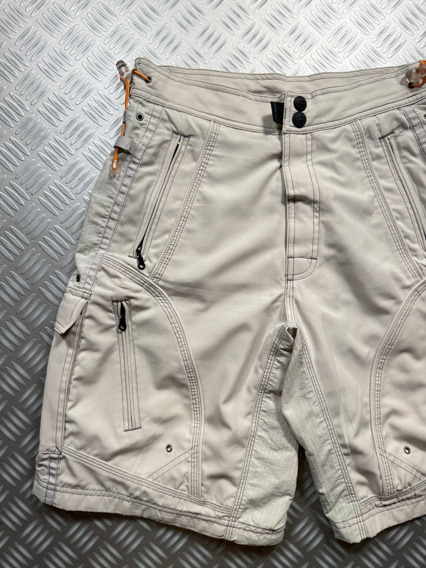 Early 2000's Oakley Multi Pocket Technical Cargo Shorts - Small