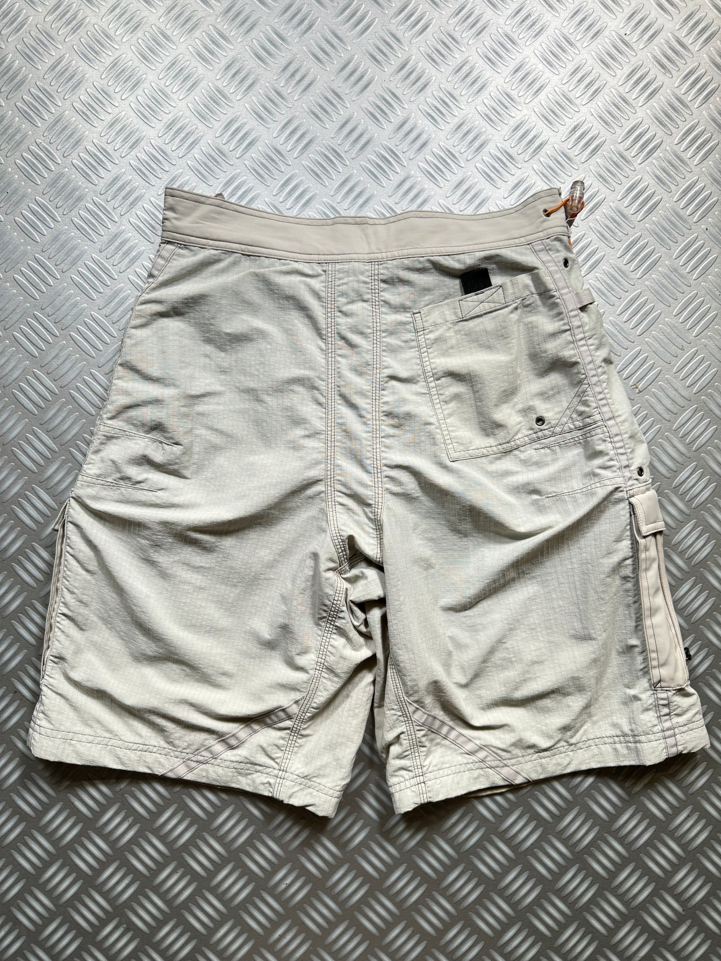 Early 2000's Oakley Multi Pocket Technical Cargo Shorts - Small