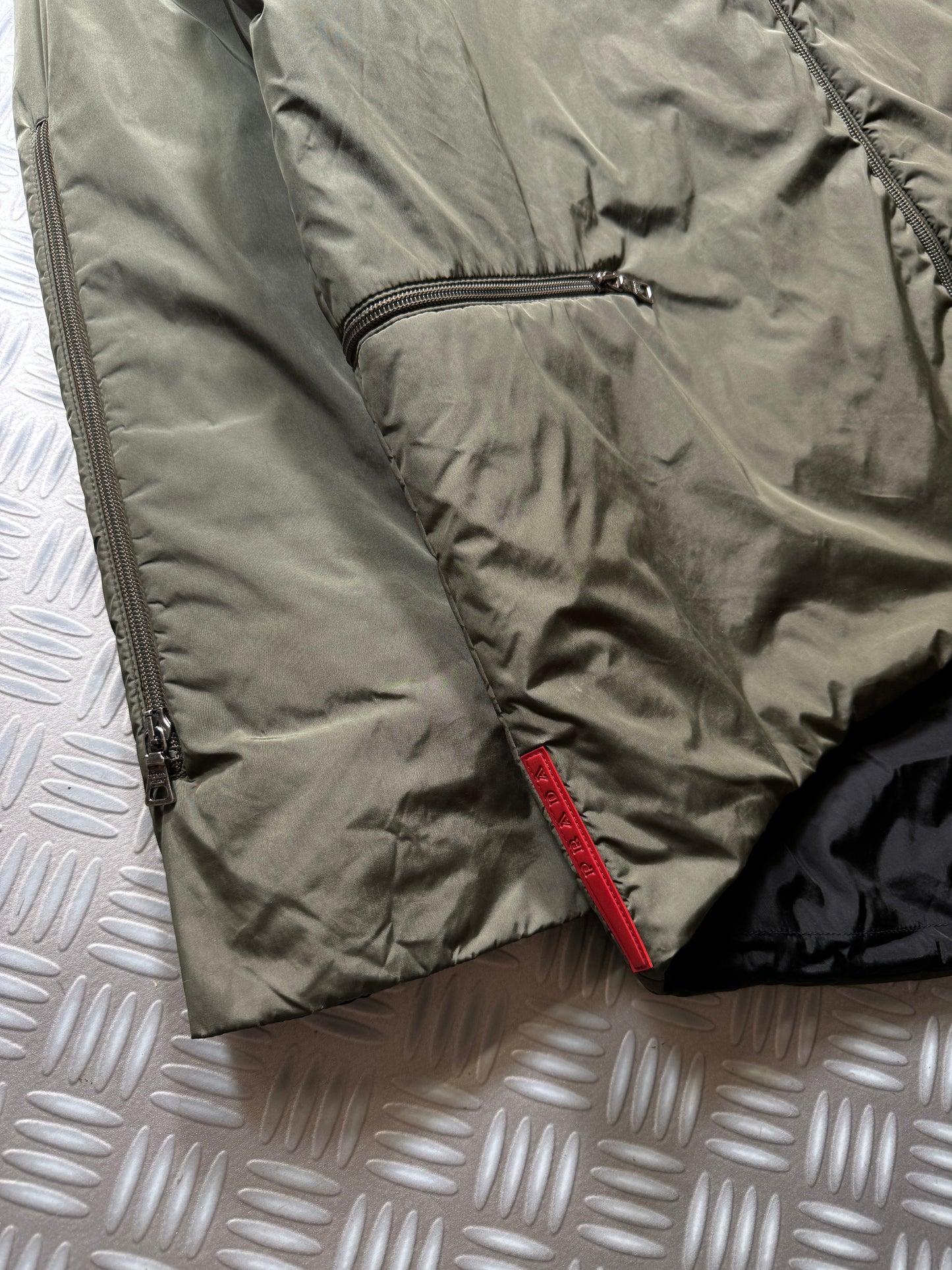 AW99' Prada Sport Khaki 2in1 Technical Padded Jacket/Tri-Harness Bag