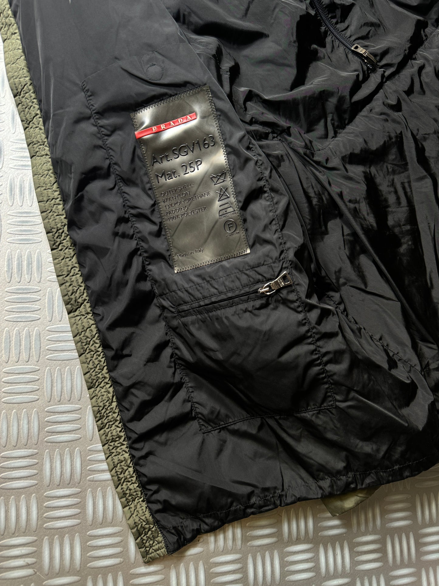 AW99' Prada Sport Khaki 2in1 Technical Padded Jacket/Tri-Harness Bag