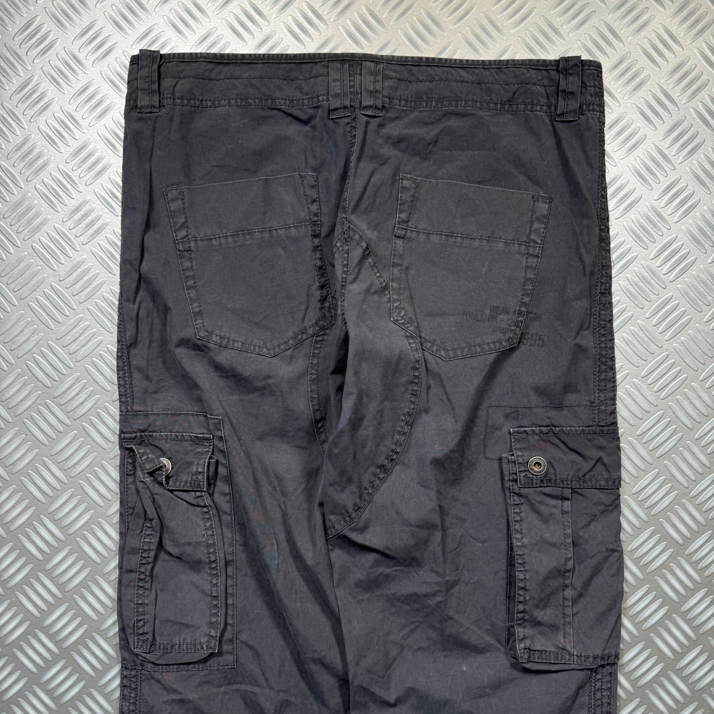 Early 2000's Unbranded Multi Pocket Cargo Pant - 36" Waist