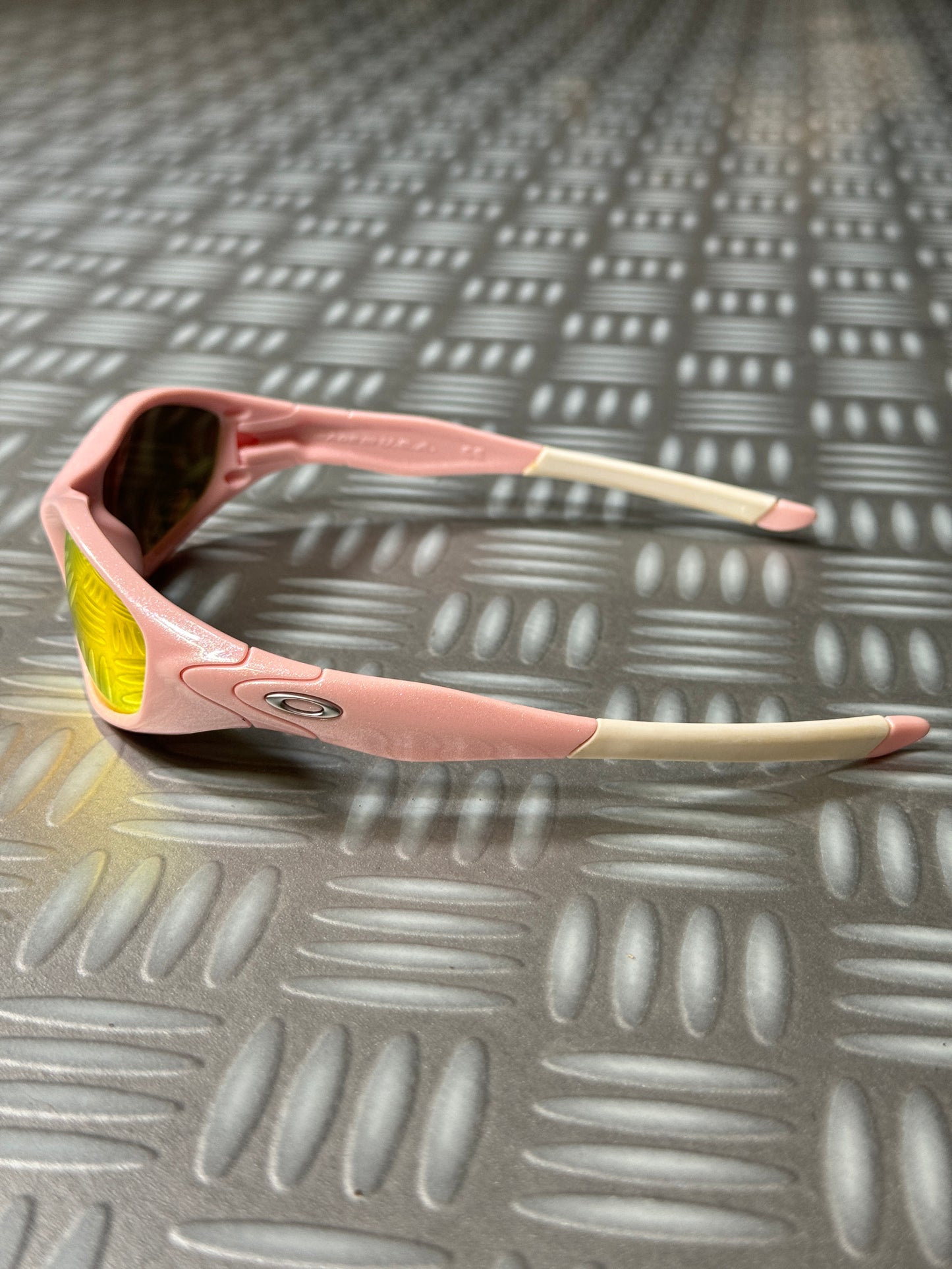 Early 2000's Oakley Minute 2.0 Pink Glitter Sunglasses