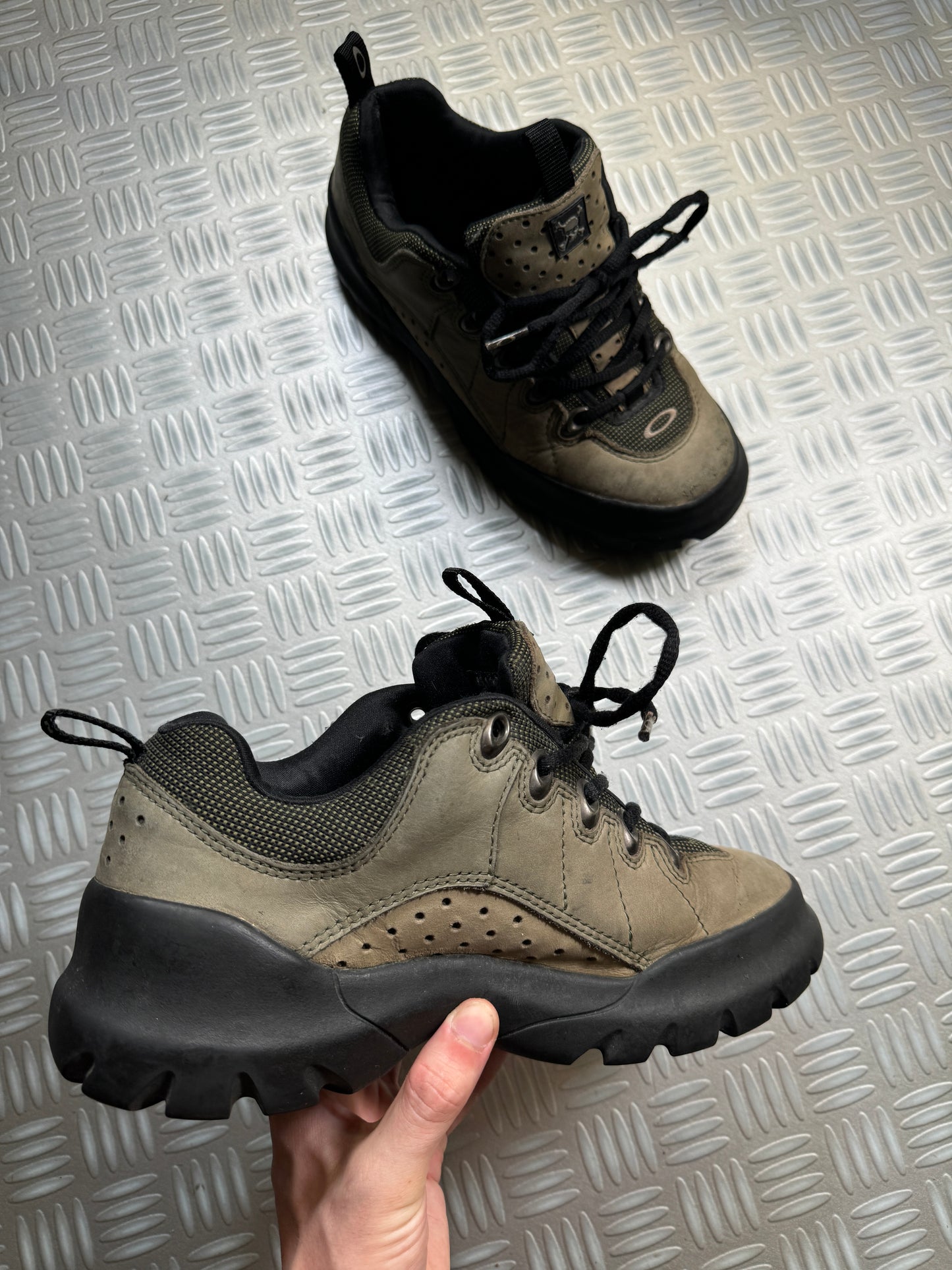 Early 2000's Oakley Nail Skull & Crossbones Hiking Trail Boots UK7 / US8
