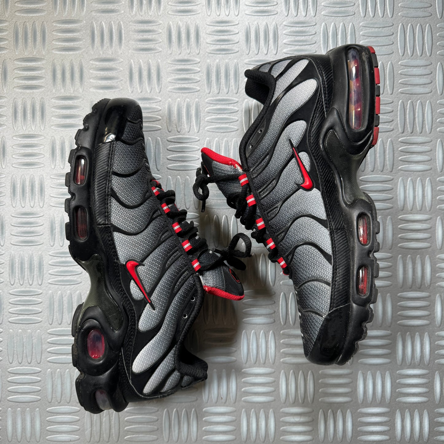 Nike TN Dracula Trainers - UK7 / US8 / EUR41