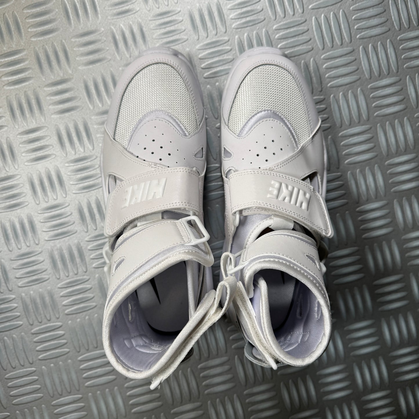 Nike x Comme Des Garcons CDG Air Carnivores - UK5.5 / US6 / EUR38.5