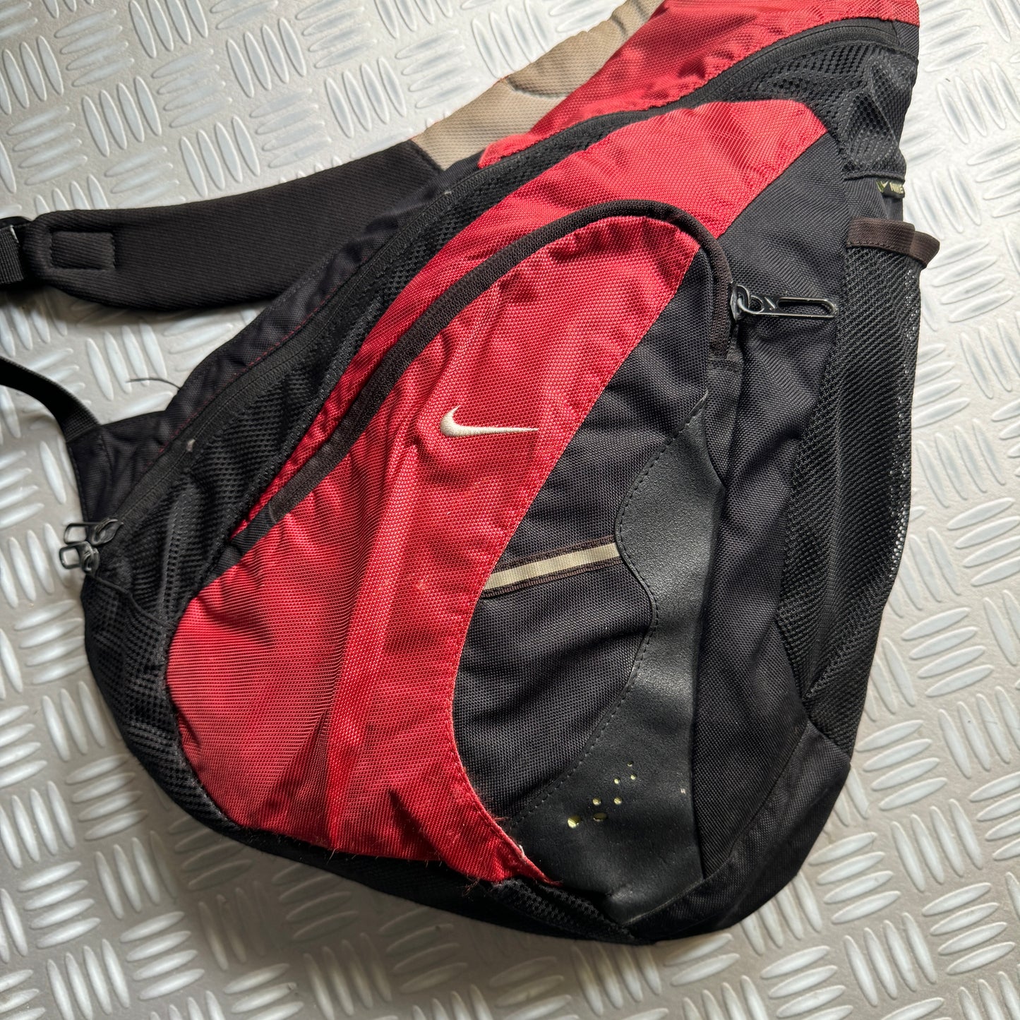 Nike Red/Black Cross Body Sling Bag
