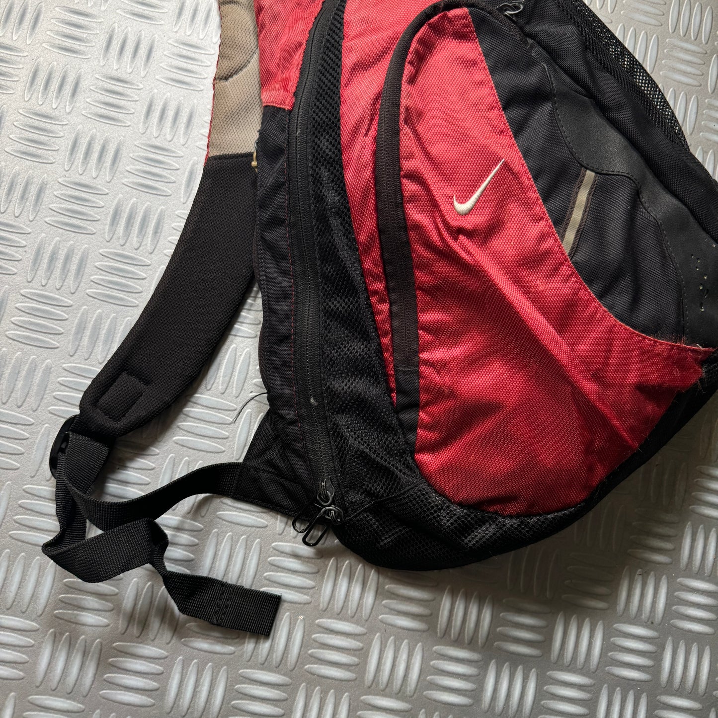 Nike Red/Black Cross Body Sling Bag