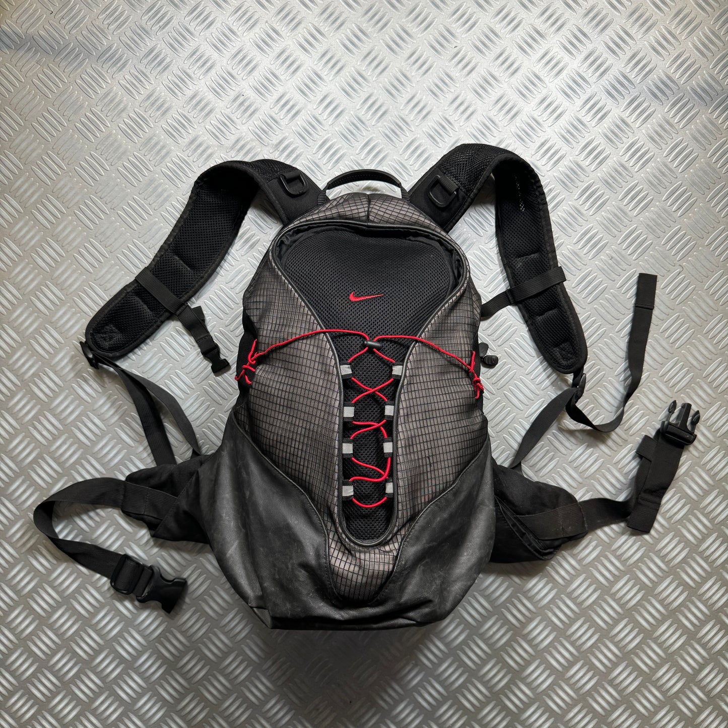 Early 2000's Nike Technical Reinforced Shell Back Pack