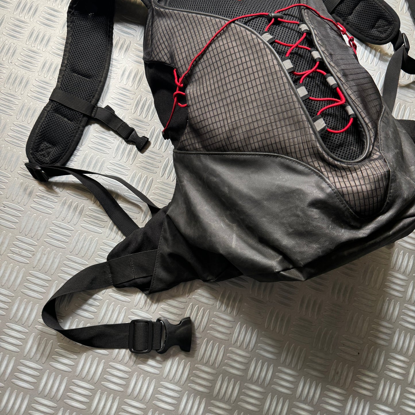 Early 2000's Nike Technical Reinforced Shell Back Pack