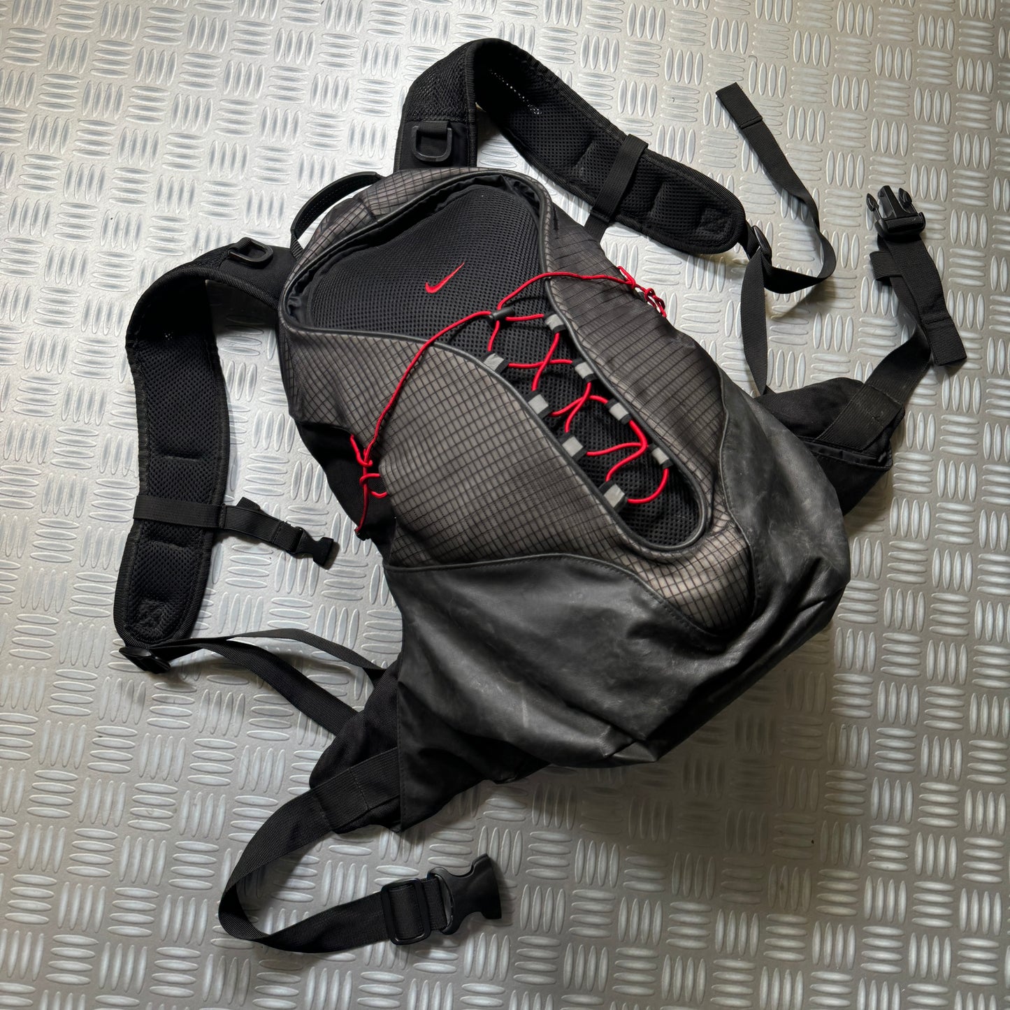 Early 2000's Nike Technical Reinforced Shell Back Pack