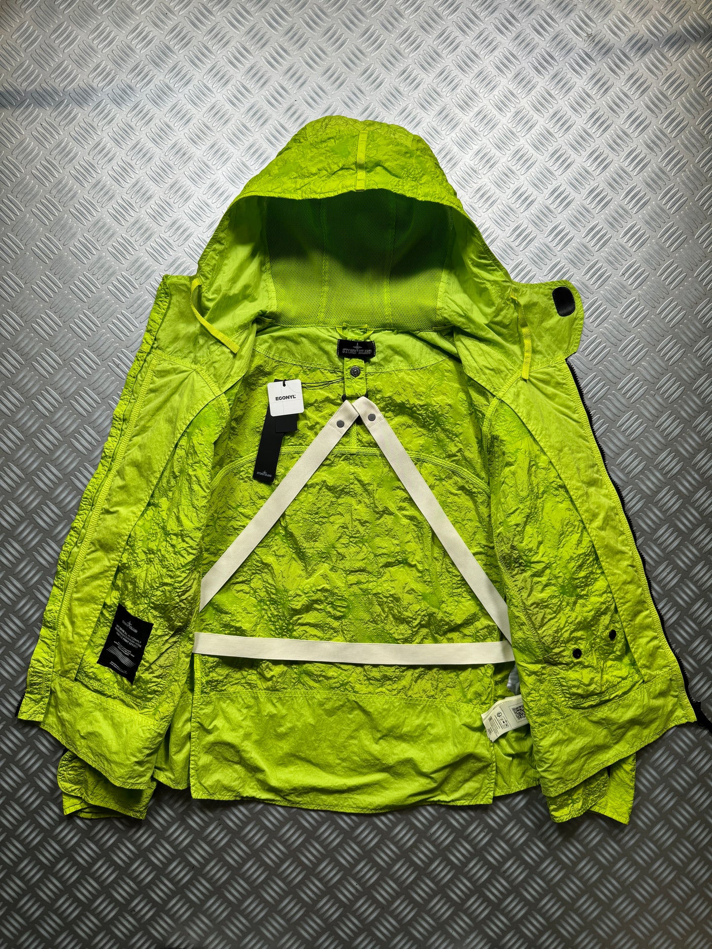 SS22' Stone Island Shadow Project Green Waffle Print Econyl Nylon Metal Jacket - Medium / Large