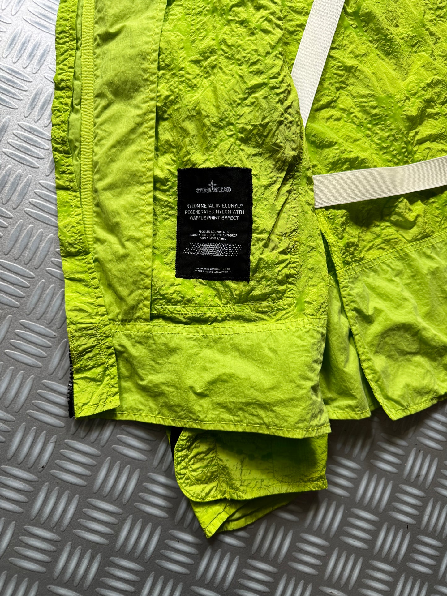 SS22' Stone Island Shadow Project Green Waffle Print Econyl Nylon Metal Jacket - Medium / Large