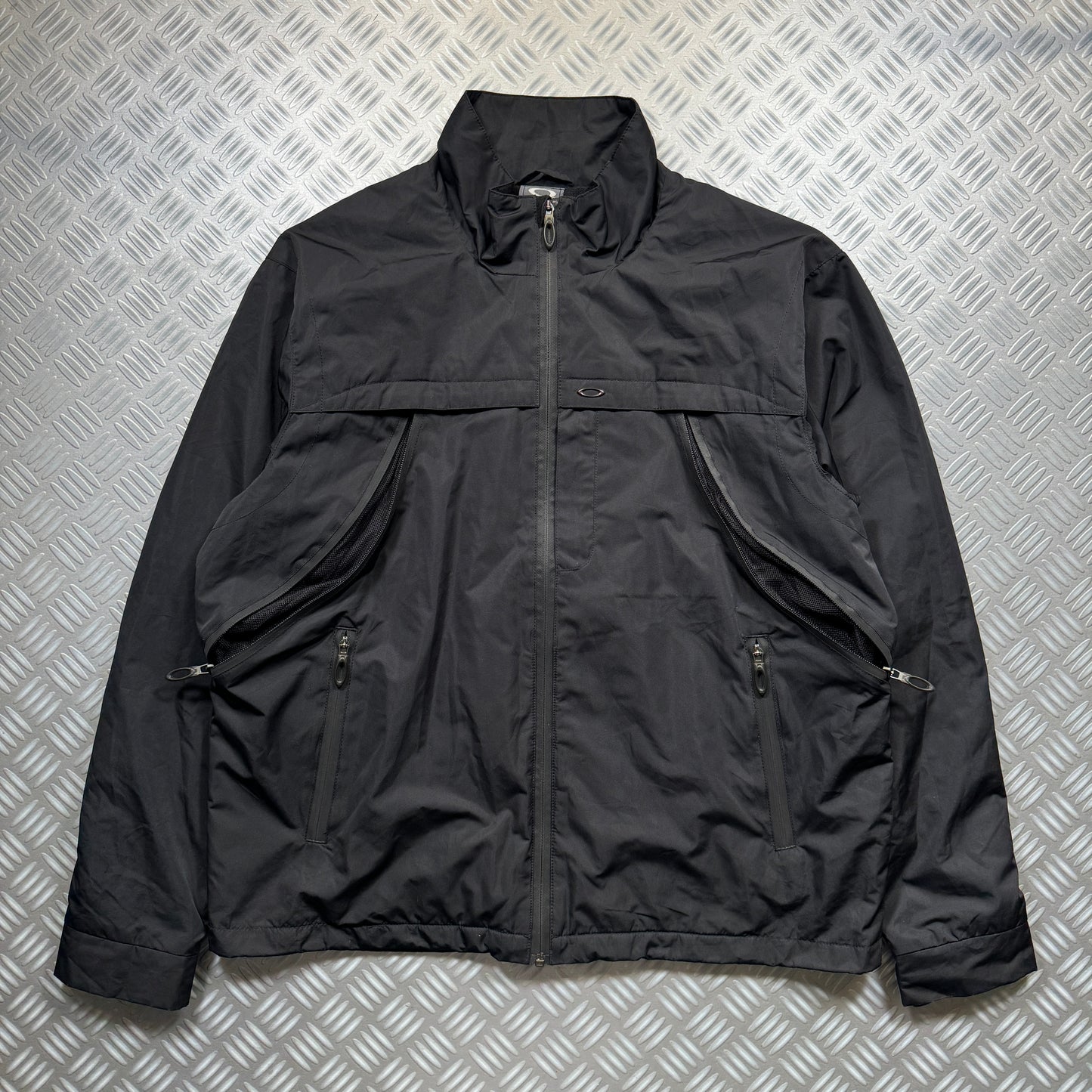 Early 2000's Oakley Software Jet Black Ventilated Jacket - Medium / Large